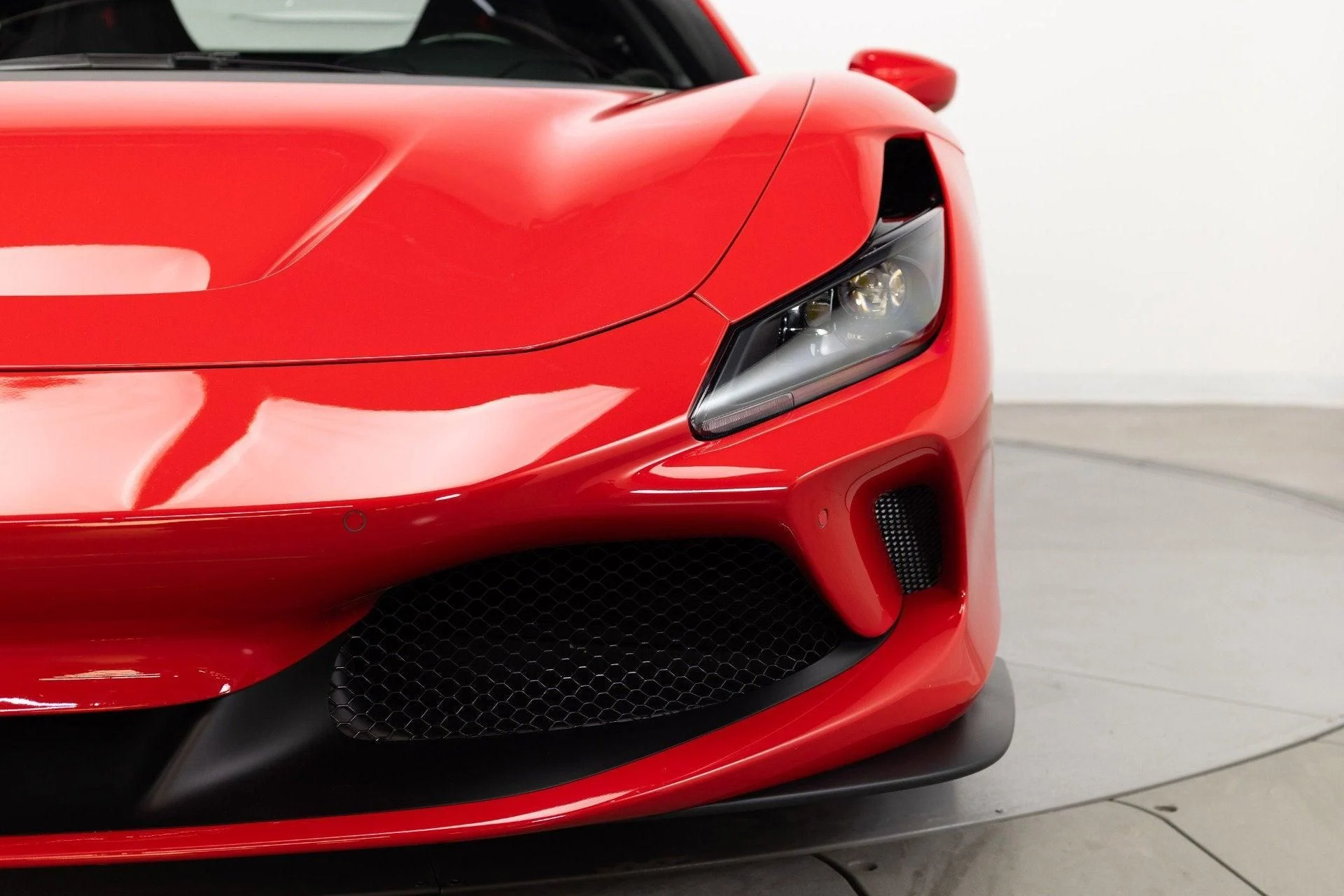 mph019_1330994992_Used_2020_Ferrari_F8_Tributo_1777367282_38719f5f73