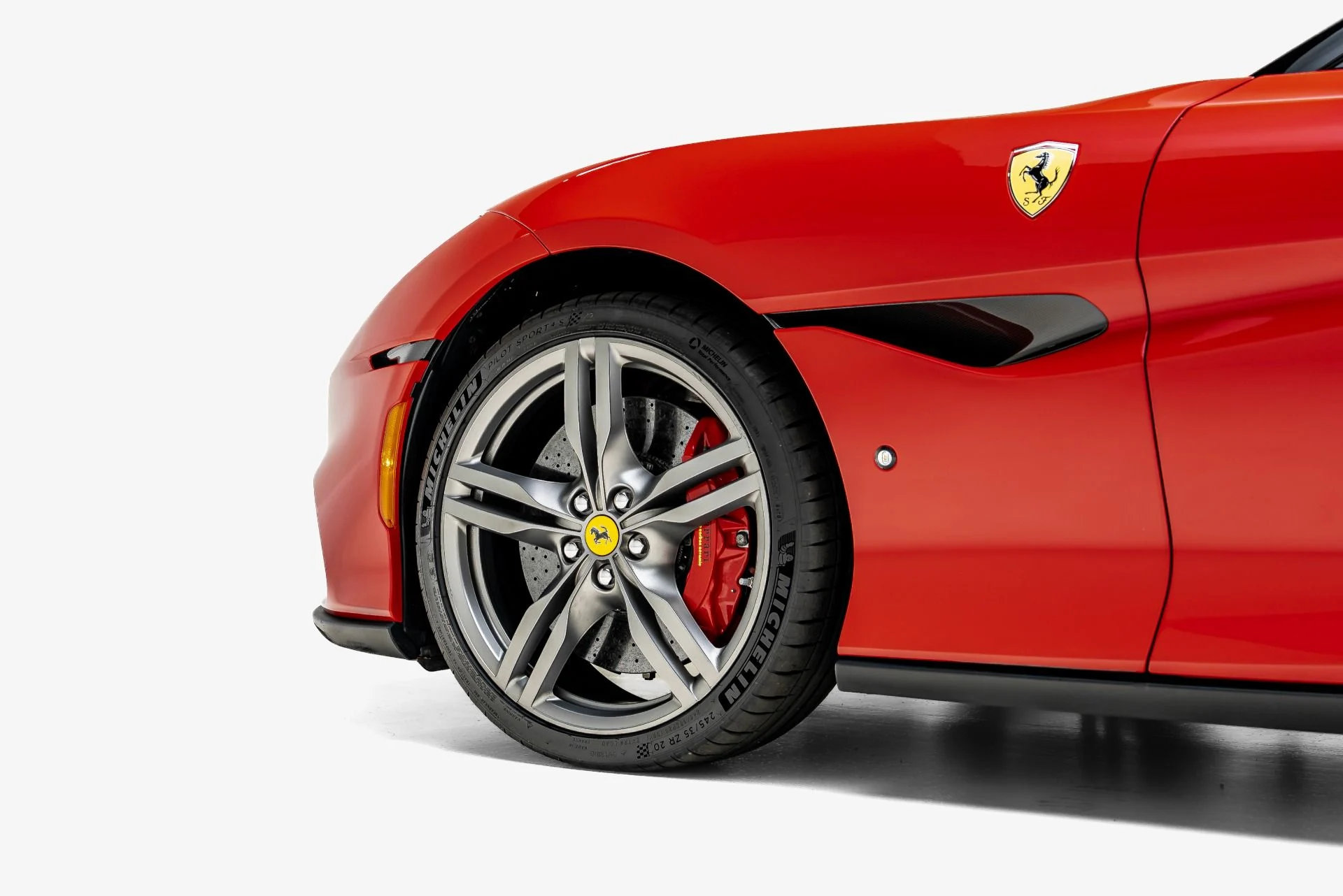 mph019_1341963788_Used_2023_Ferrari_Portofino_M_1785352498_a6e0f93319