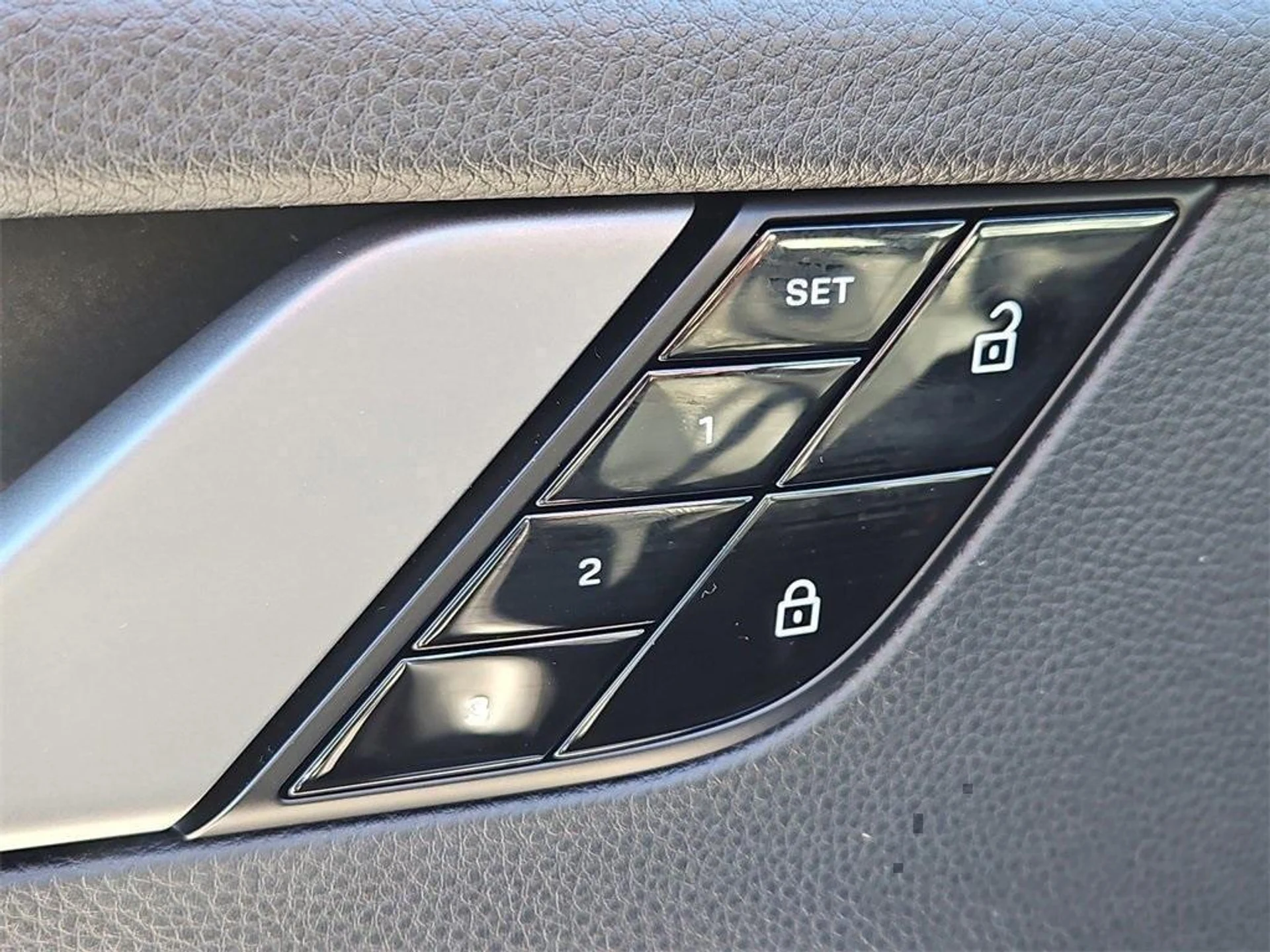 mph019_1359118499_KAGS_Bs_Y9_Pq_BMIE_4ln_Gx_Ado_nn_Ek_cf36b16668