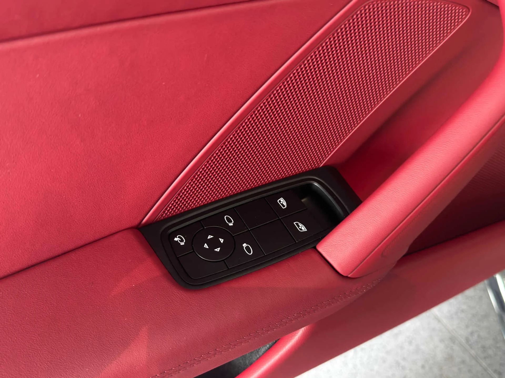 mph019_1378367155_a12d8dd9db0f58a5d84777ab46efaa3cx_9443c16b1d