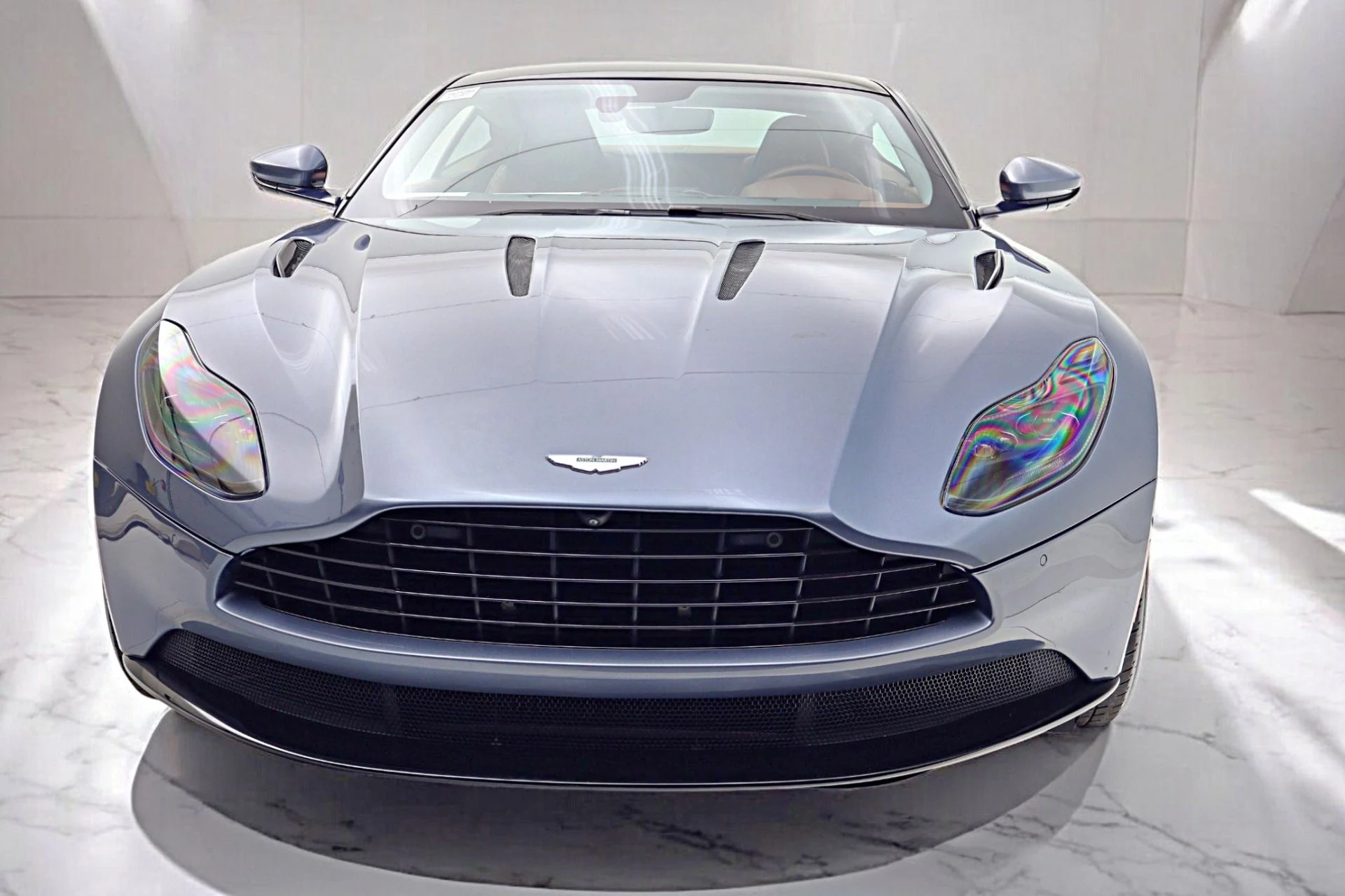 mph019_1379469343_Used_2020_Aston_Martin_DB_11_AMR_a14789d9df