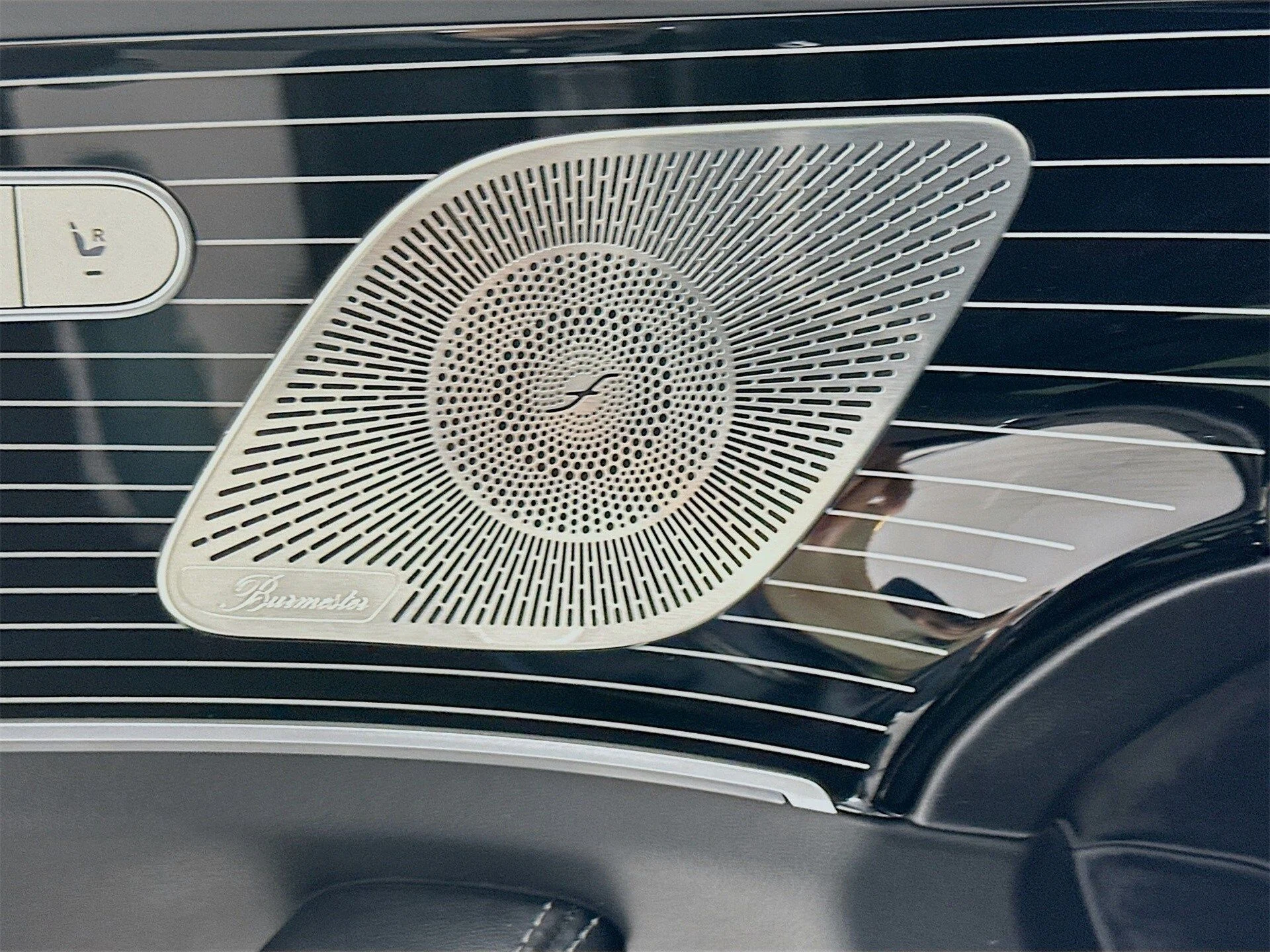 mph019_1380459133_c80f74021d0140f89068c8cb3176da19x_ecf99f08bb