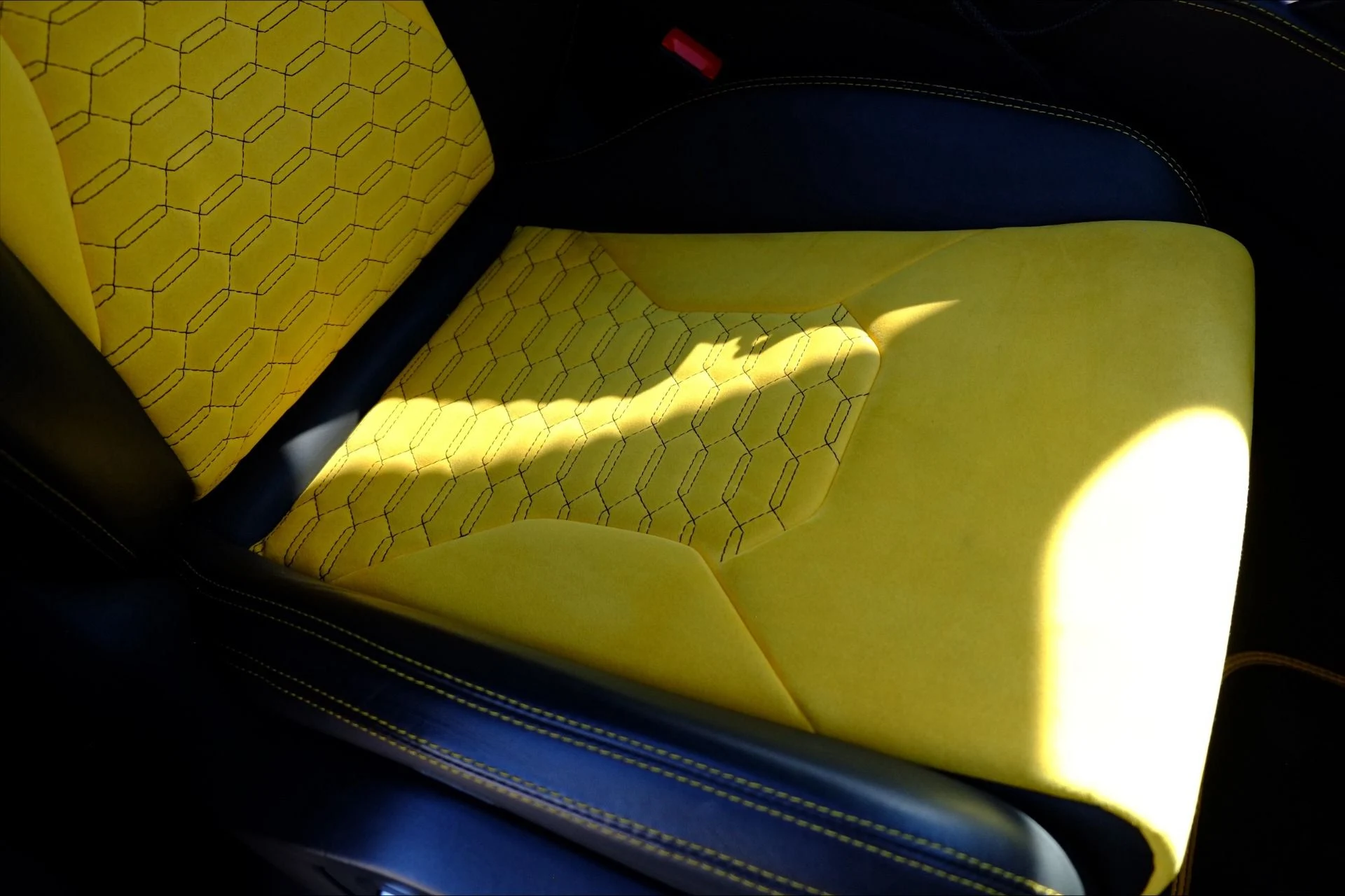 mph019_1381469290_Used_2021_Lamborghini_Urus_1776122300_c81dad8334