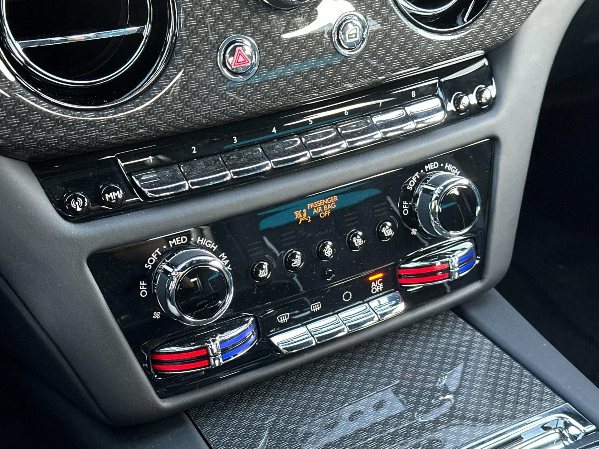 mph019_138861678_New_2026_Rolls_Royce_Black_Badge_Ghost_1765033537_be43425687