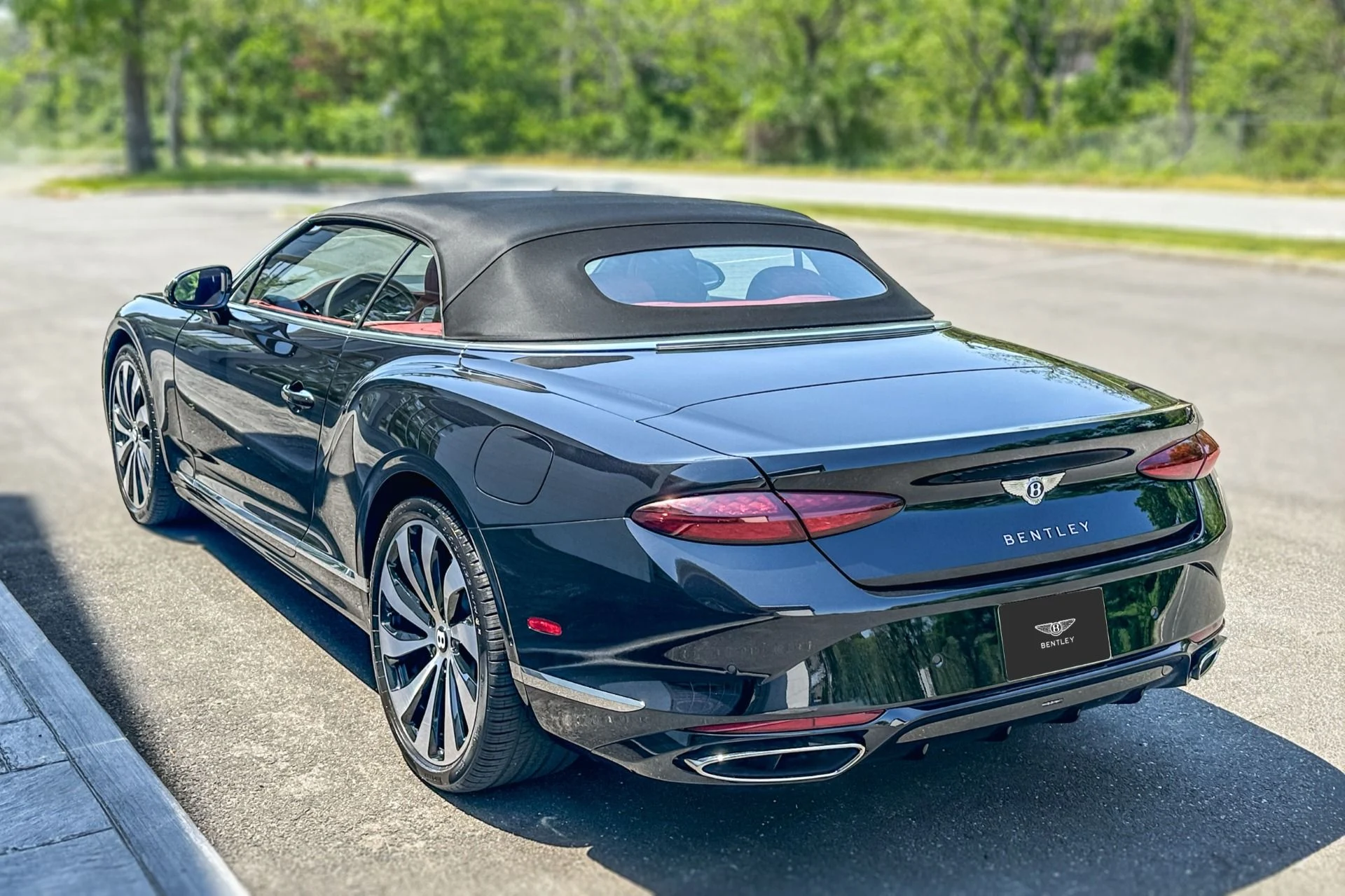 mph019_139660017_New_2026_Bentley_Continental_GT_GTC_1779707783_c85e652171