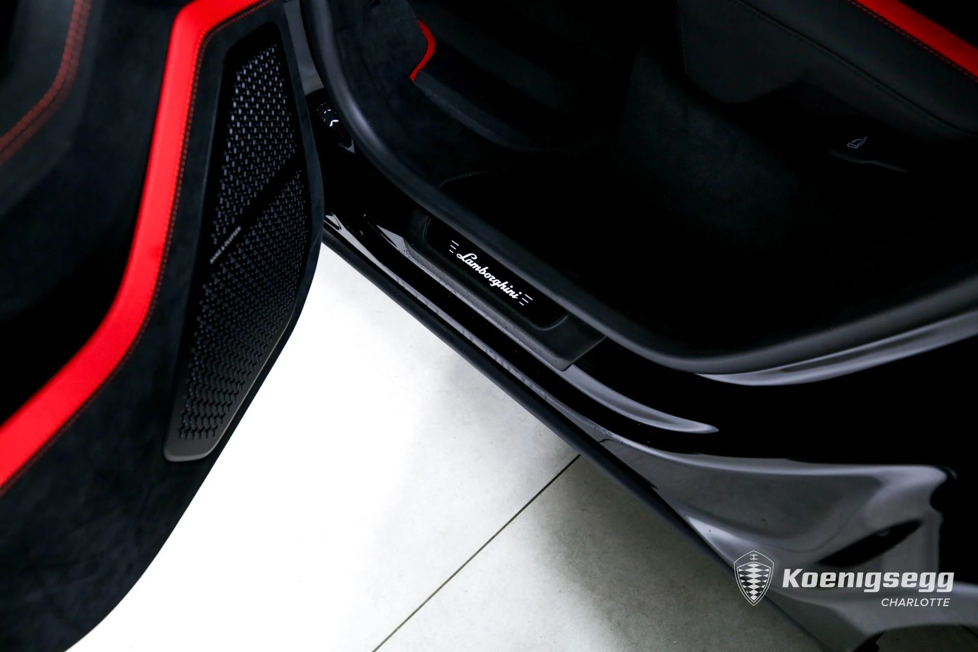 mph019_1409803013_Used_2023_Lamborghini_Urus_Performante_1746560193_8e9ae07f13