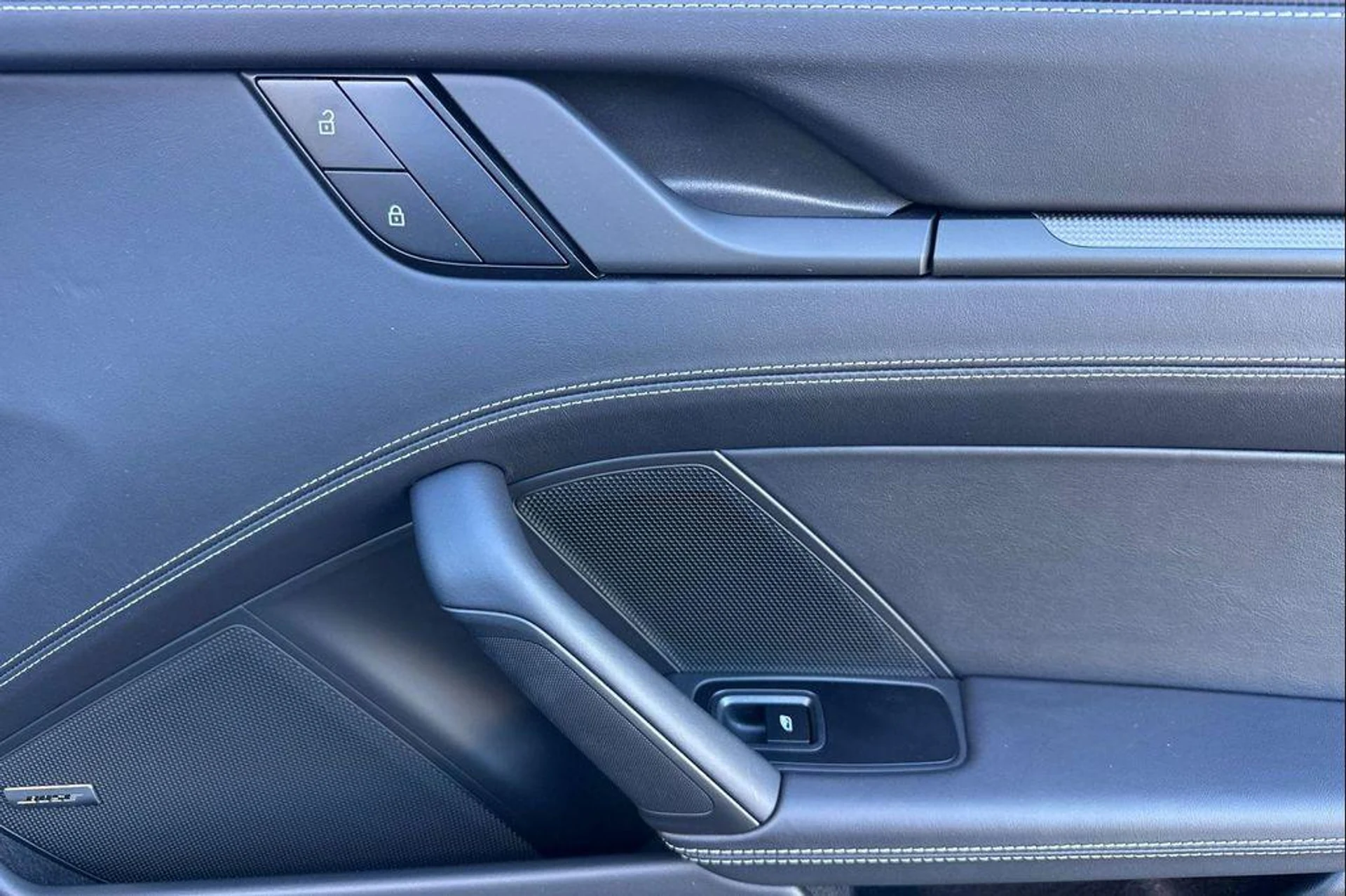 mph019_1412063625_TP_5_Qy_G_Iwuud_Ynf_C7f_a_K_Bii_B7t_I_693cf4249f