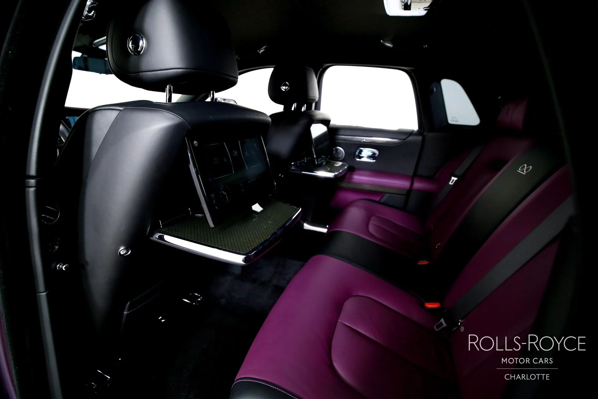 mph019_1414054198_Used_2022_Rolls_Royce_Black_Badge_Ghost_1772490971_270408ebdd