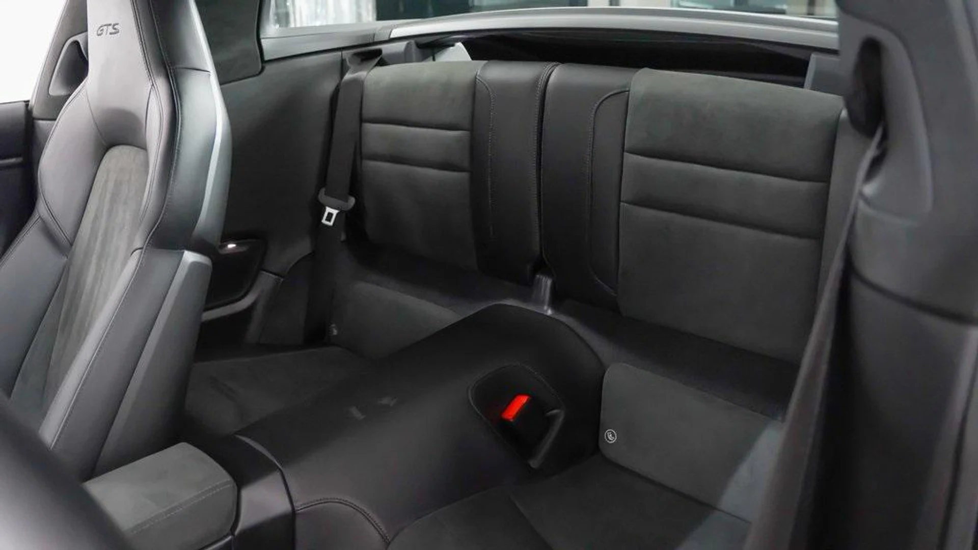 mph019_1416599363_fbpt_Gj1pd_Jxpo_Fp_L9o943r7f_K_Pg_09b532e5d2