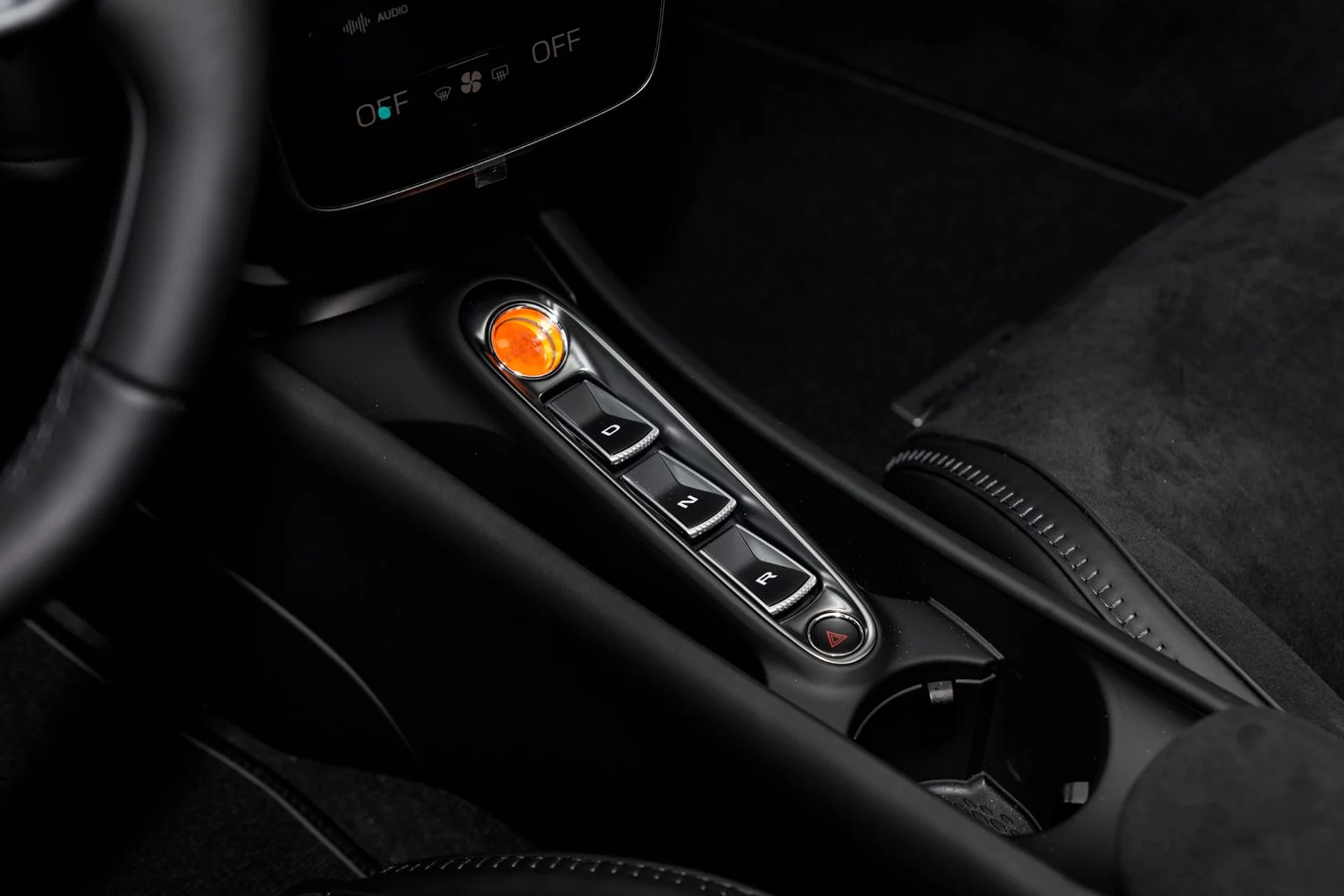 mph019_1417088819_591_p20_l_96016c6c83