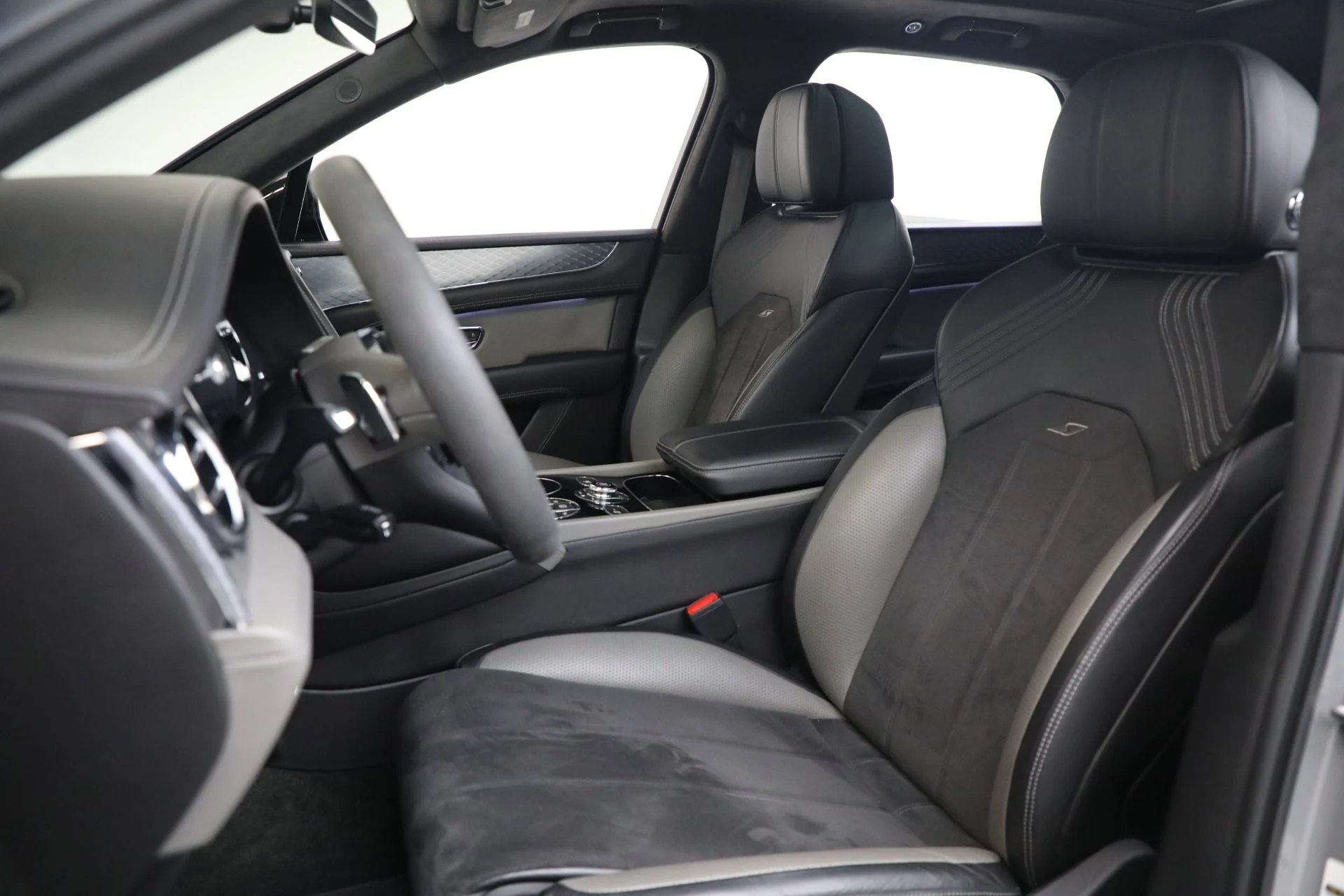 mph019_1417899796_Used_2022_Bentley_Bentayga_S_V8_6cd33d483f