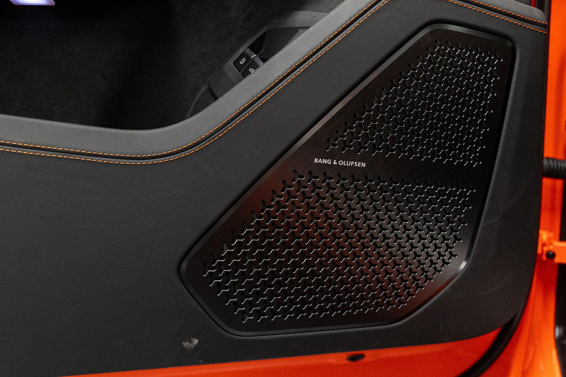 mph019_143056961_c5d82460ca757e9ac9d2f800d36e6332x_9a45ded61d