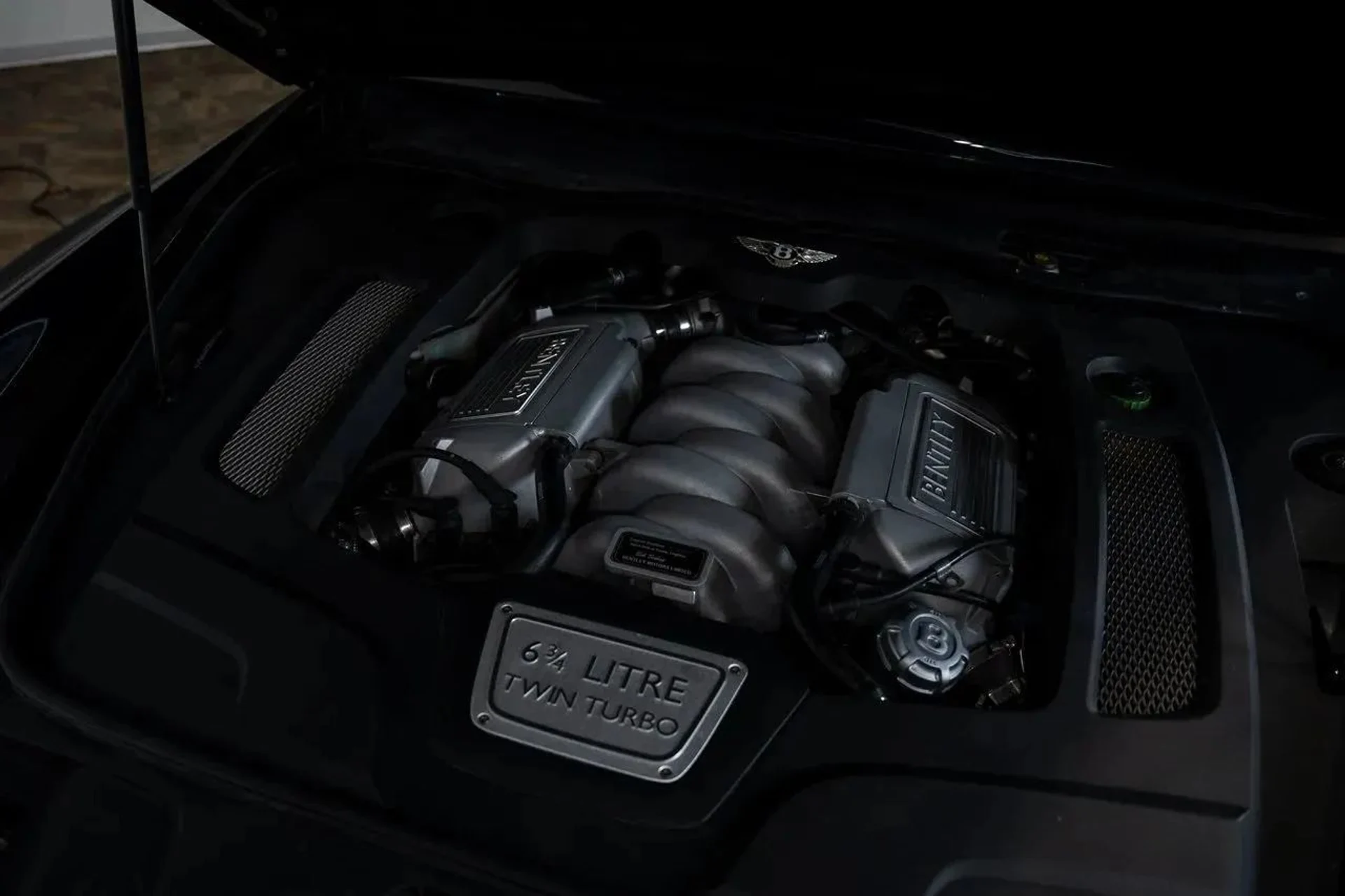 mph019_1446865731_RPA_2730_20_20engine_bay_201_2d0f31859f