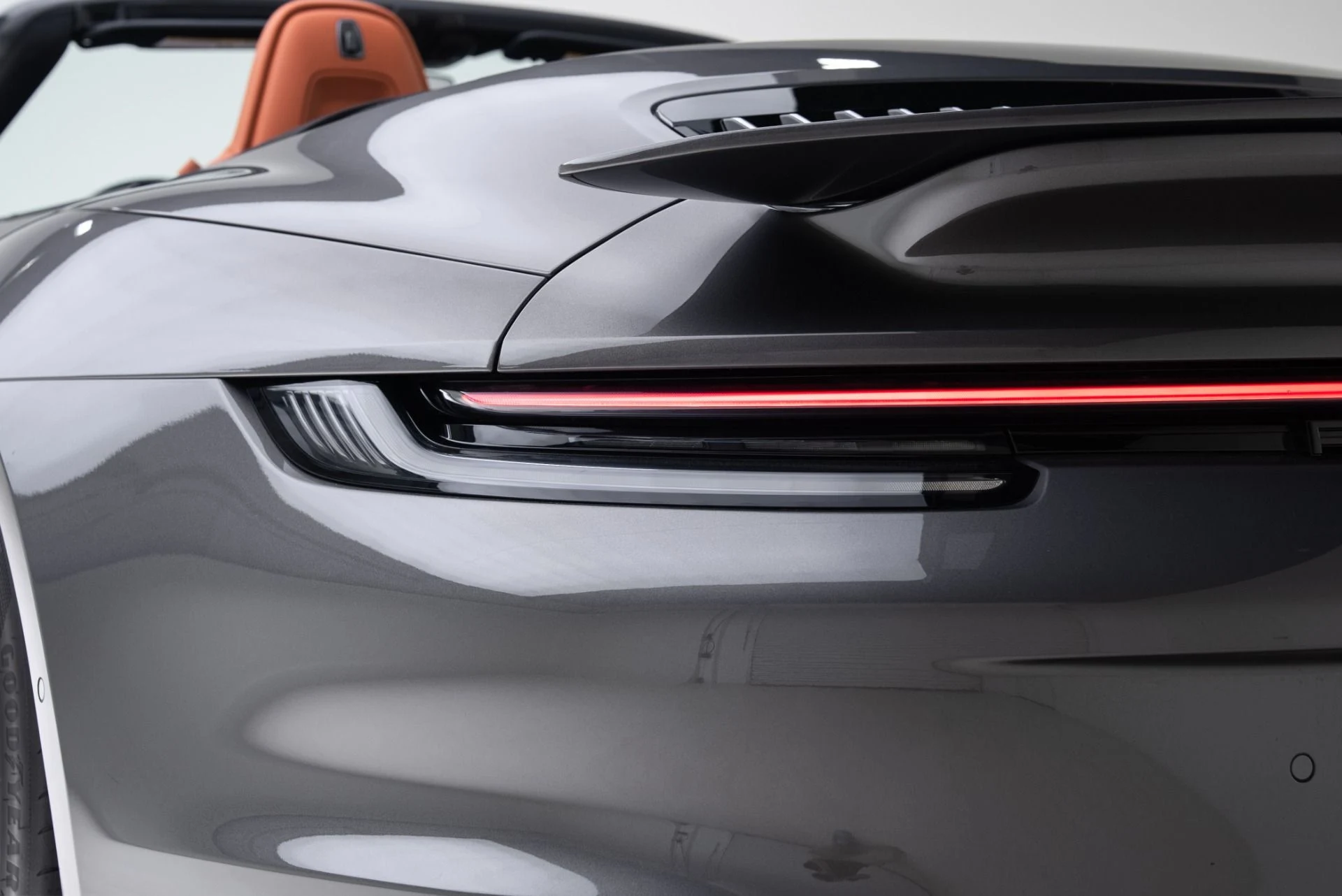 mph019_1448186283_Used_2024_Porsche_911_Turbo_S_1770940586_fc63167825