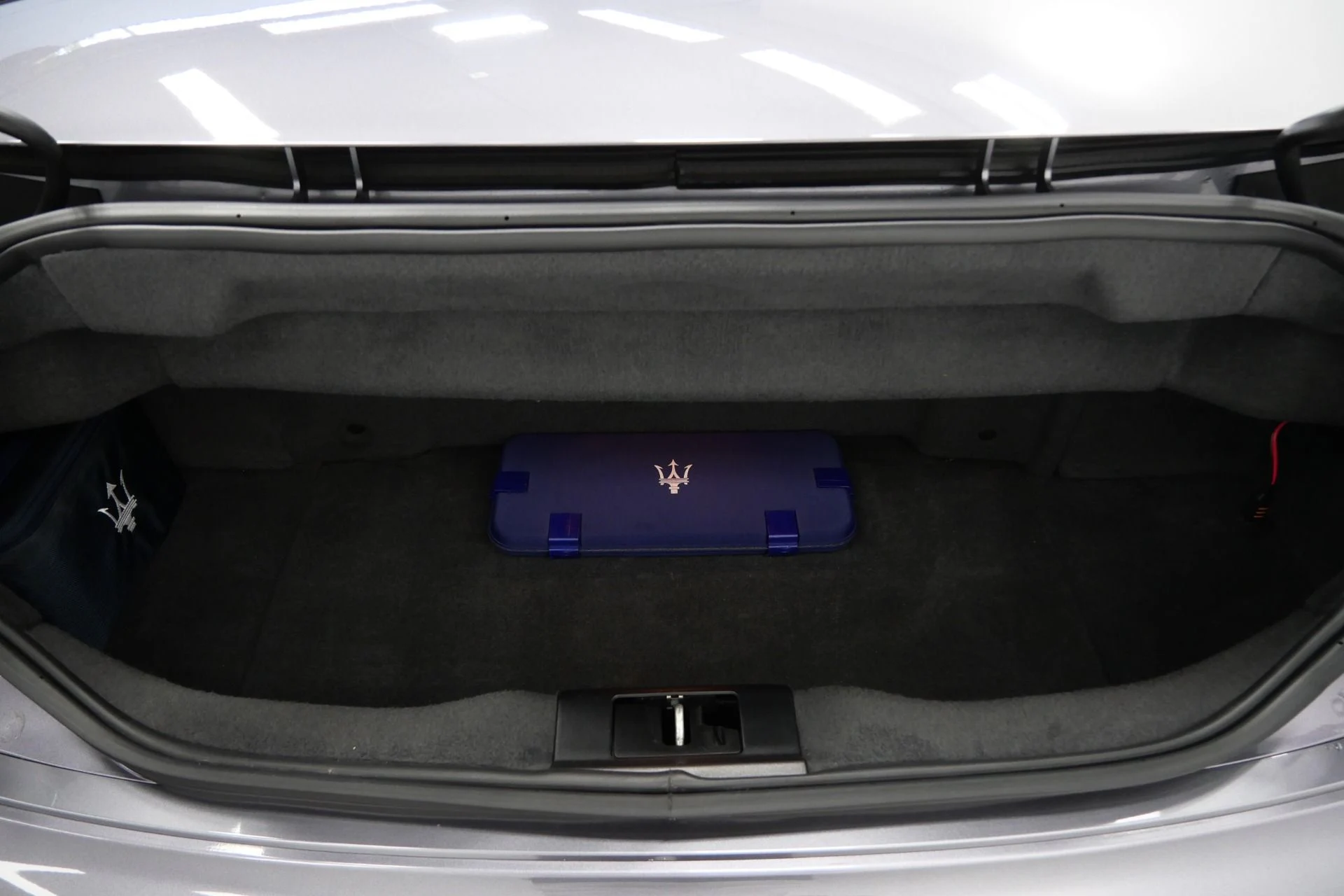 mph019_1455788177_Used_2019_Maserati_Gran_Turismo_Convertible_Sport_Rare_Color_Carbon_Fiber_Interior_Trim_1773689122_50acf68228