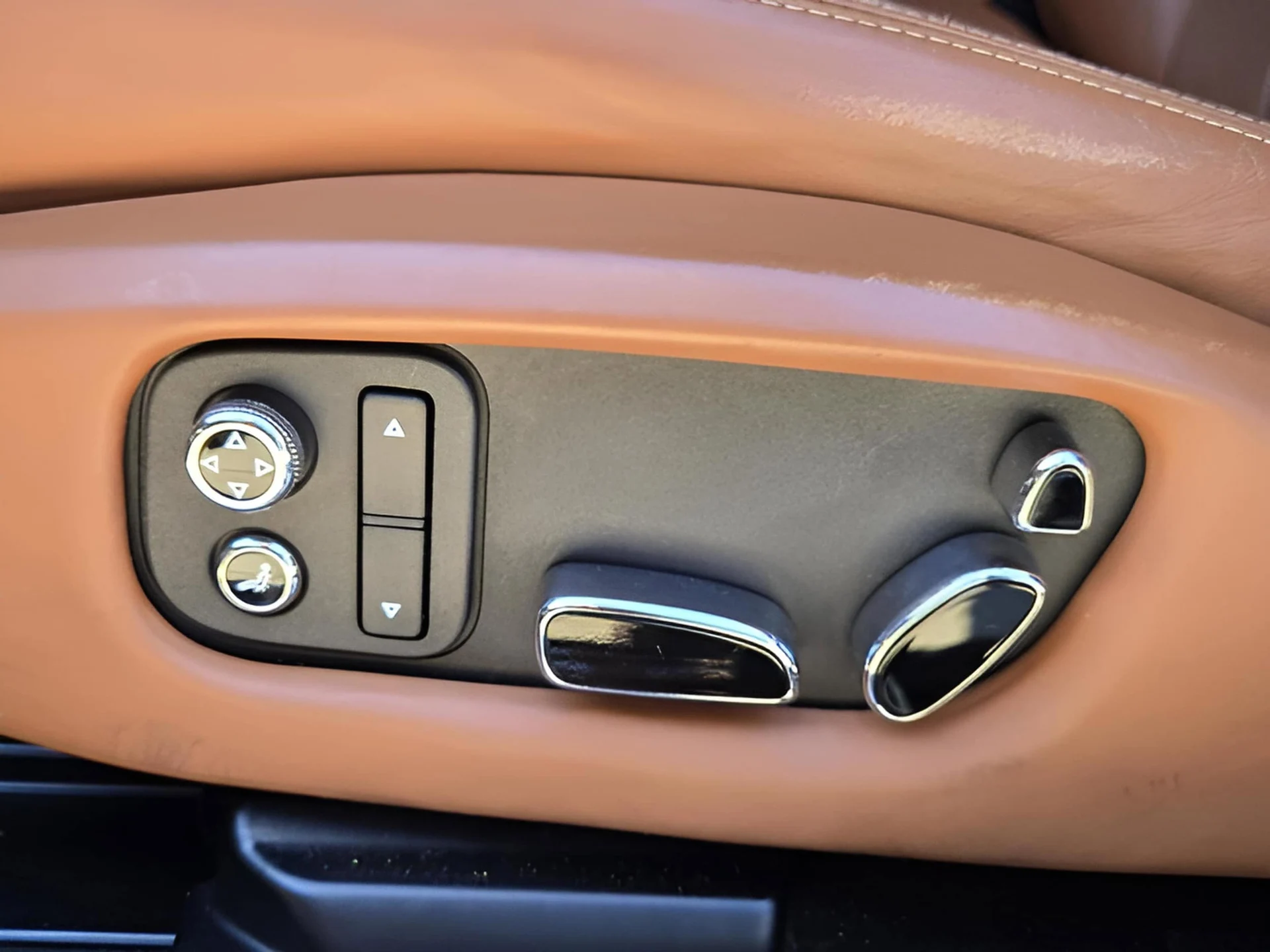 mph019_146075974_5c1d5758badb10b4e34906cf95673c8fx_38b5525435