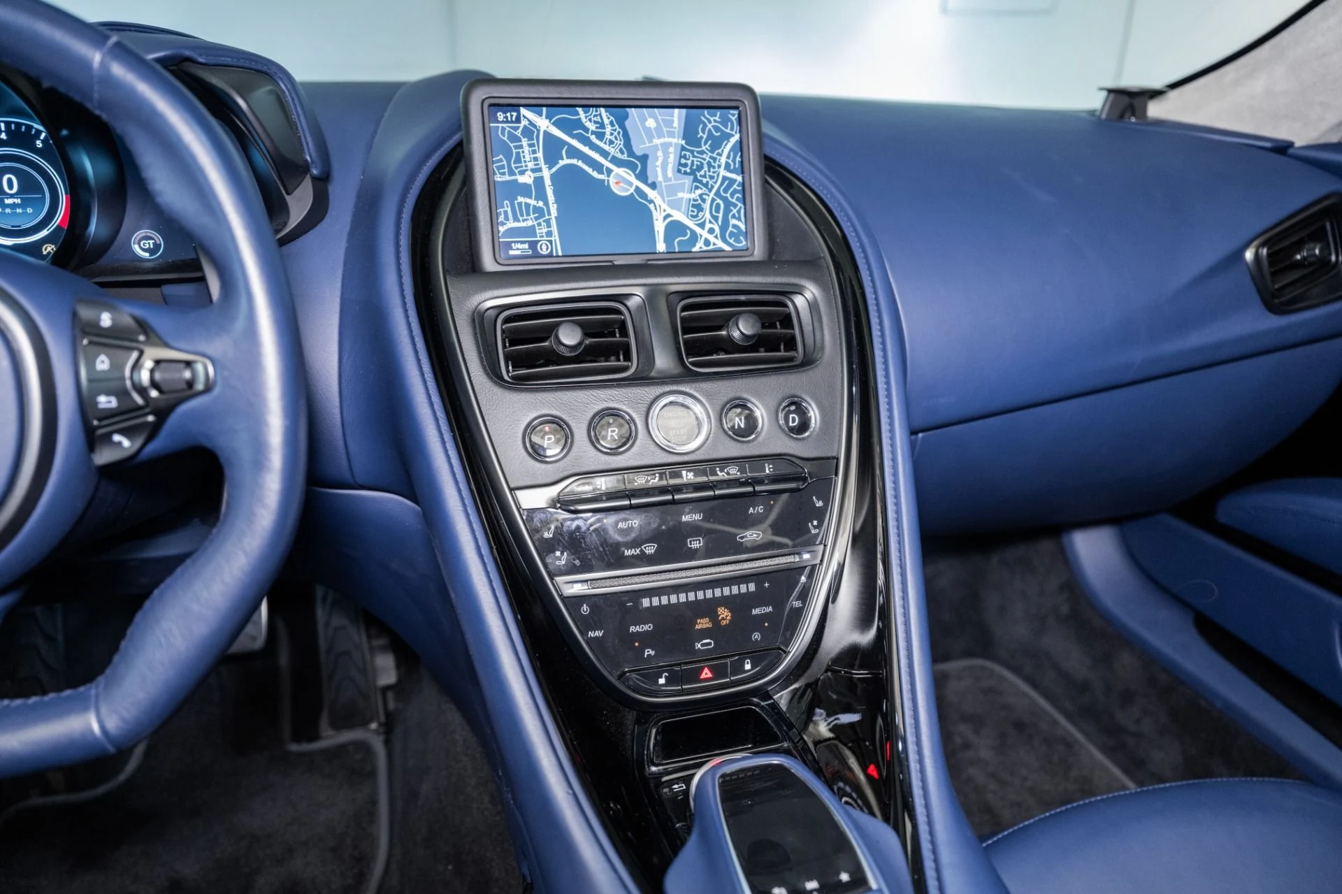 mph019_1461105405_Used_2020_Aston_Martin_DBS_Superleggera_1754334854_834e05fd26