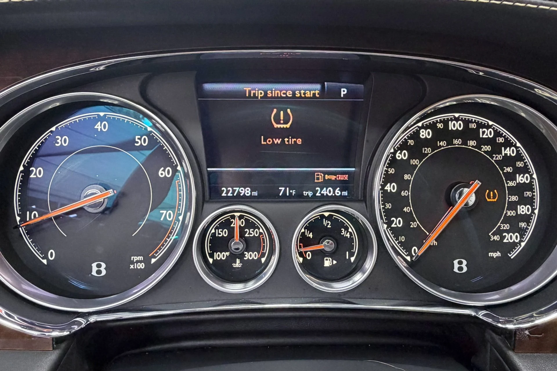 mph019_1472039032_Used_2016_Bentley_Continental_GT_V8_S_Mulliner_Driving_Specification_Two_Tone_Interior_Interior_1782240717_d23e5ff0b5