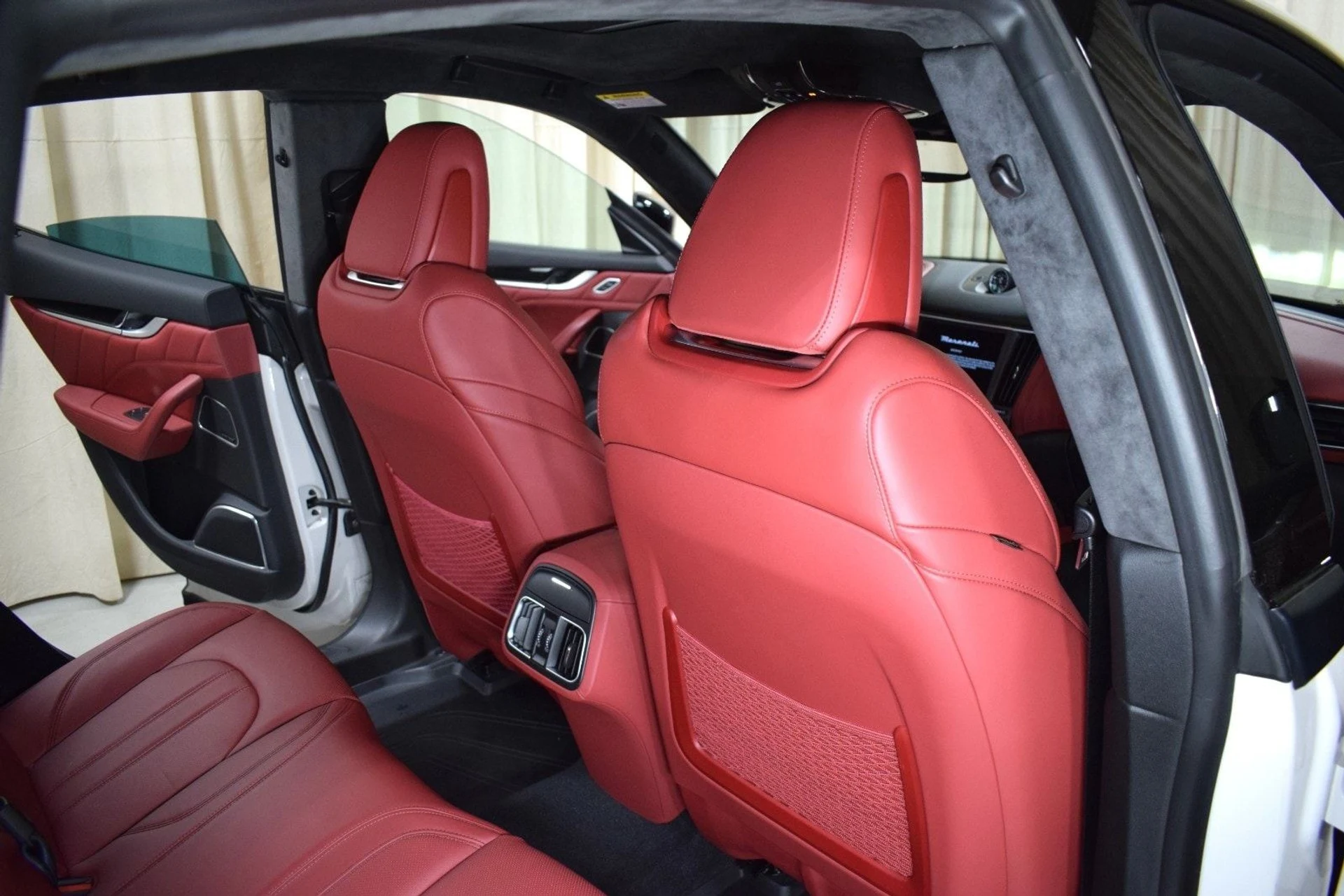 mph019_1472088918_9d128456f585f66363270aa943ded3adx_5ce0565c3b