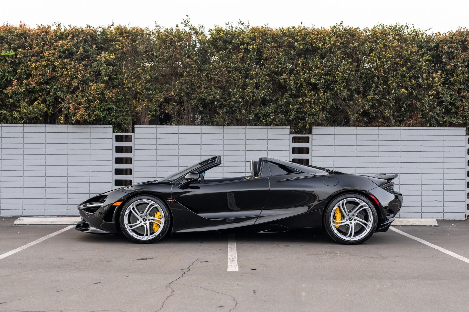 mph019_1476864118_Used_2024_Mc_Laren_750_S_Spider_1781806611_8d54d1d5df