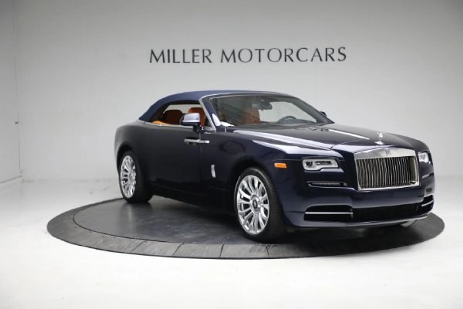 mph019_1480930071_Used_2020_Rolls_Royce_Dawn_29896e423a