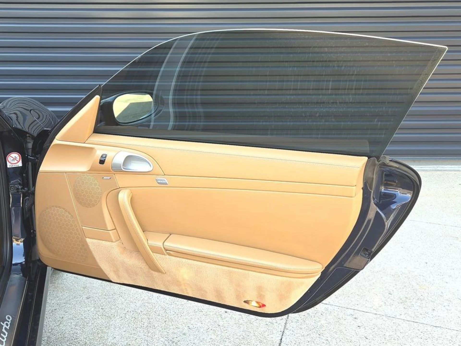 mph019_1487533459_c_Tl_Kh_Lc_HZO_Cz_P2sp1pa_N7xbf_h_A_35c15fd963