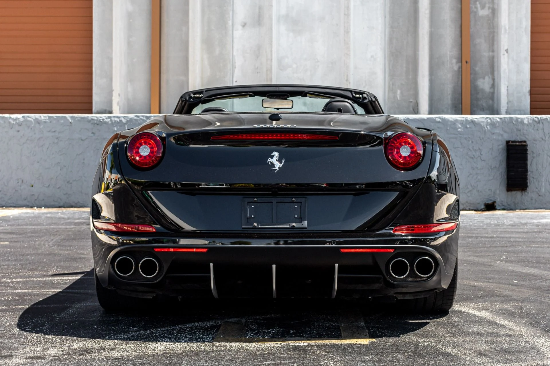 mph019_1493535270_Used_2017_Ferrari_California_T_EXTREMELY_CLEAN_ALL_THE_RIGHT_OPTIONS_NO_STICKY_BUTTON_1657720579_0eb8d703ee