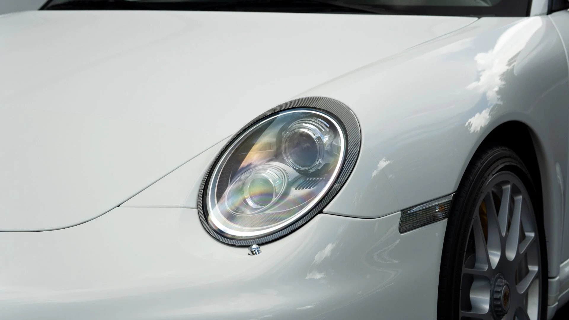 mph019_1493979533_Used_2011_Porsche_911_Turbo_S_1754935906_657a708962
