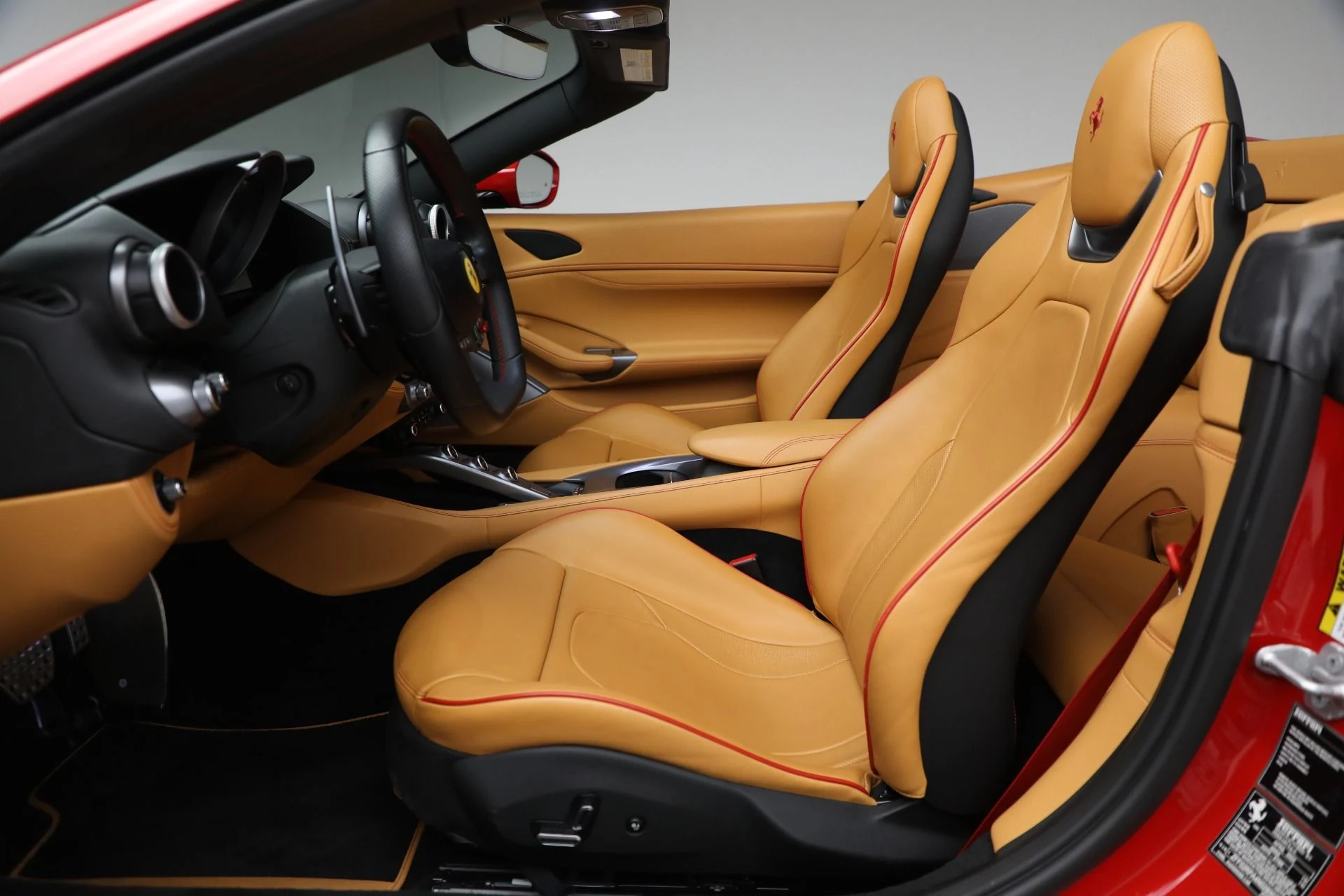 mph019_1504712648_Used_2022_Ferrari_Portofino_M_acf8f45fad