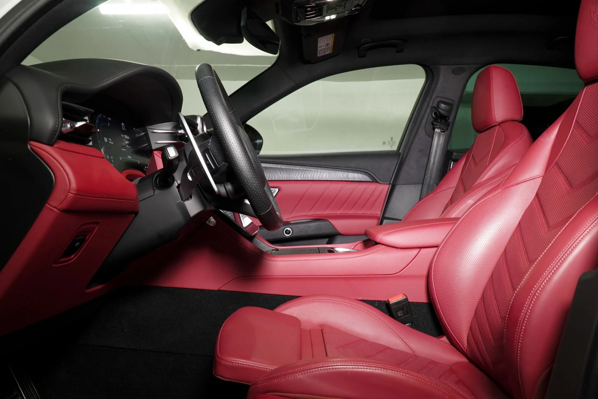 mph019_150481479_New_2025_Maserati_Grecale_Modena_1776302402_fd71ac57e0