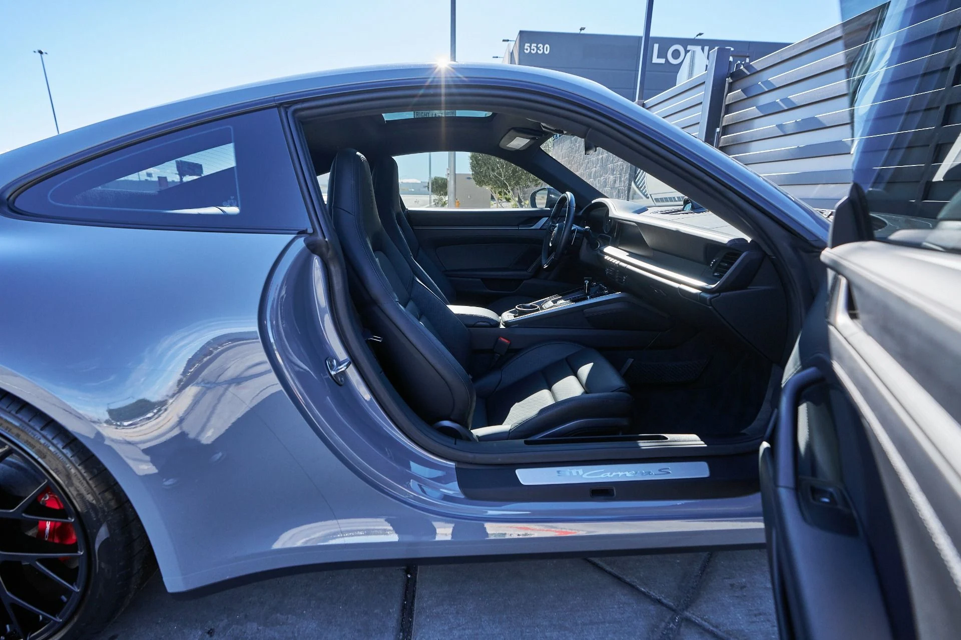 mph019_1509834157_Used_2024_Porsche_911_Carrera_S_1763676104_8417fb08c3