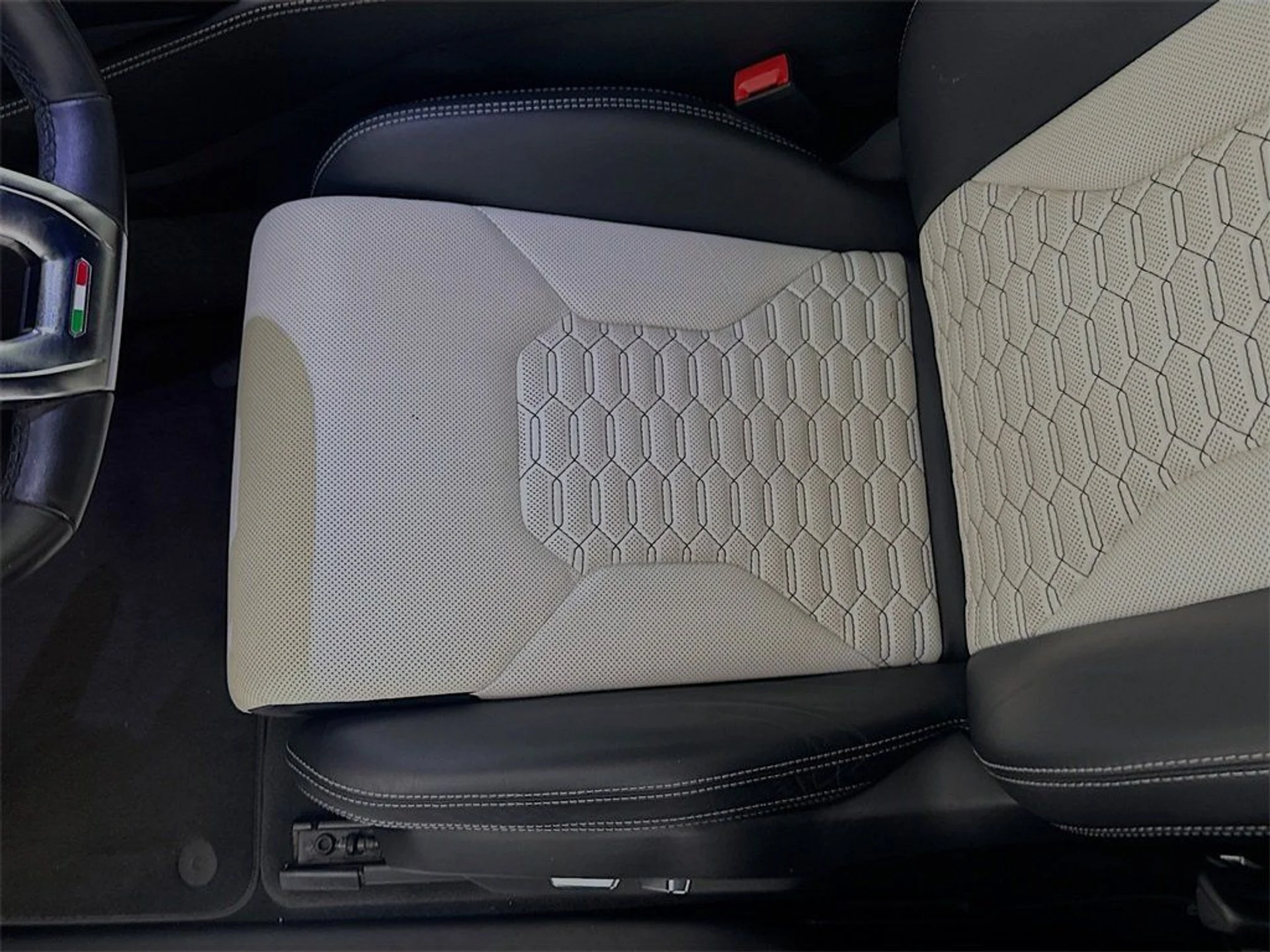 mph019_1511893617_0a8f2b76e1a2d69bedf233a842974a8c_9a7b4c5e1d