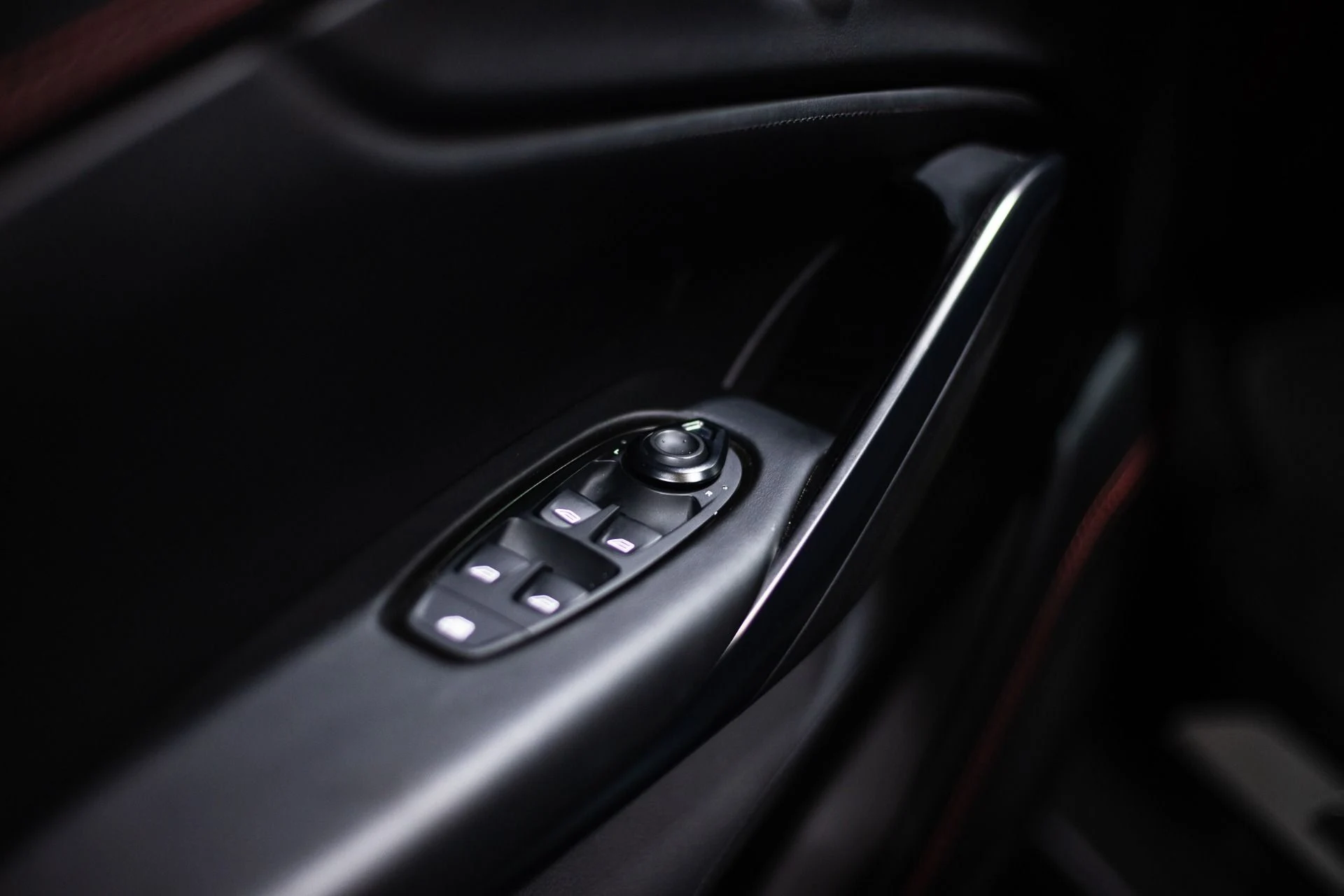 mph019_1512948802_Used_2021_Aston_Martin_DBX_China_Grey_1772224154_3075625dad