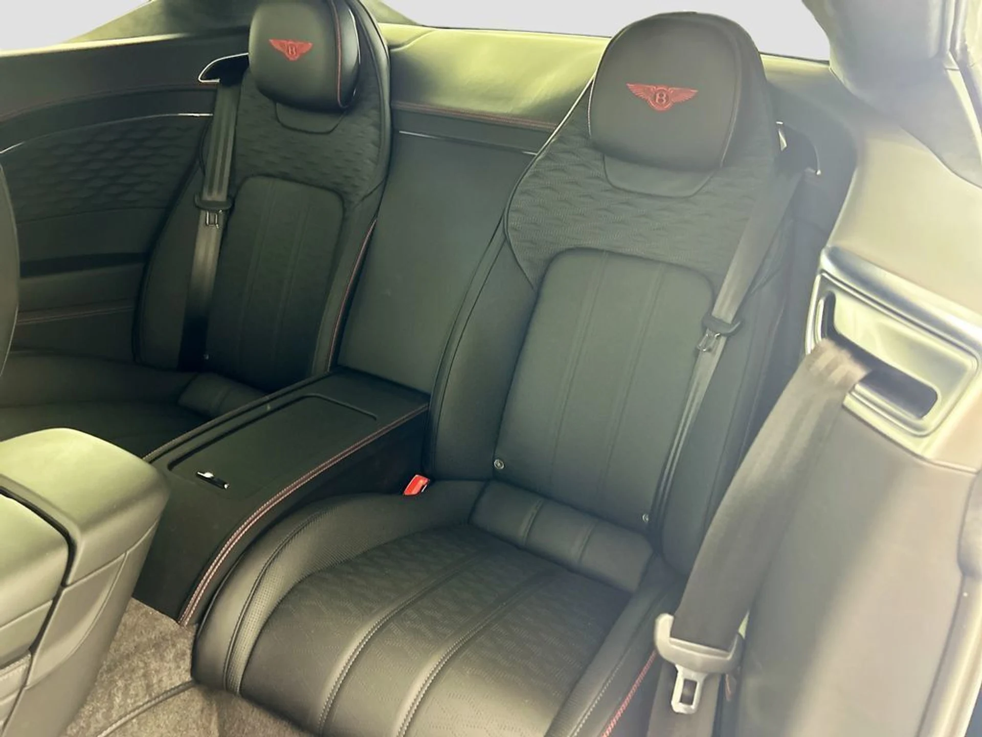 mph019_1517232841_used_2025_bentley_continental_gtspeedcoupe_8119_23002658_20_1024_14f763e539