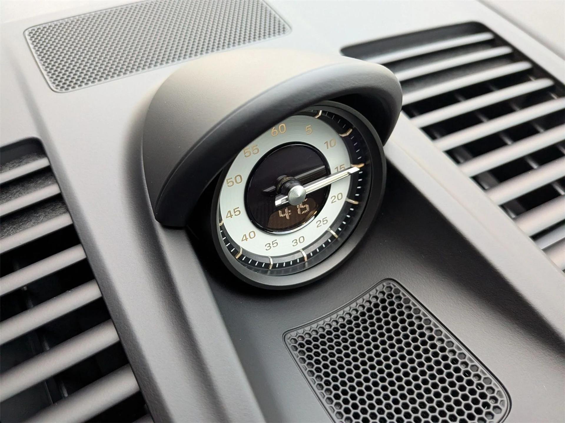 mph019_1517317141_b79841a8f6922e8b47f953e3f40fbddf_ce9fd7205c