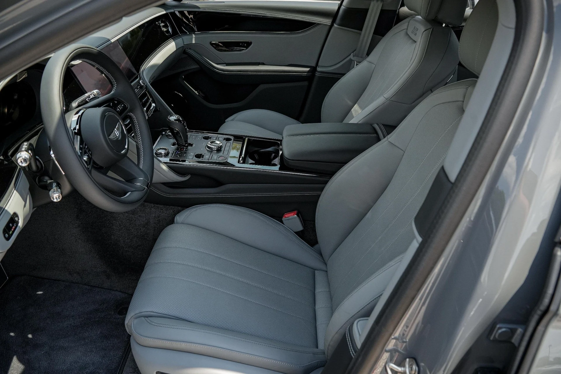 mph019_1519057377_Hi_Tech_Luxury_Imports_LLC_SCBBP_6_ZGXSC_023023_image_19_cf3e35d069