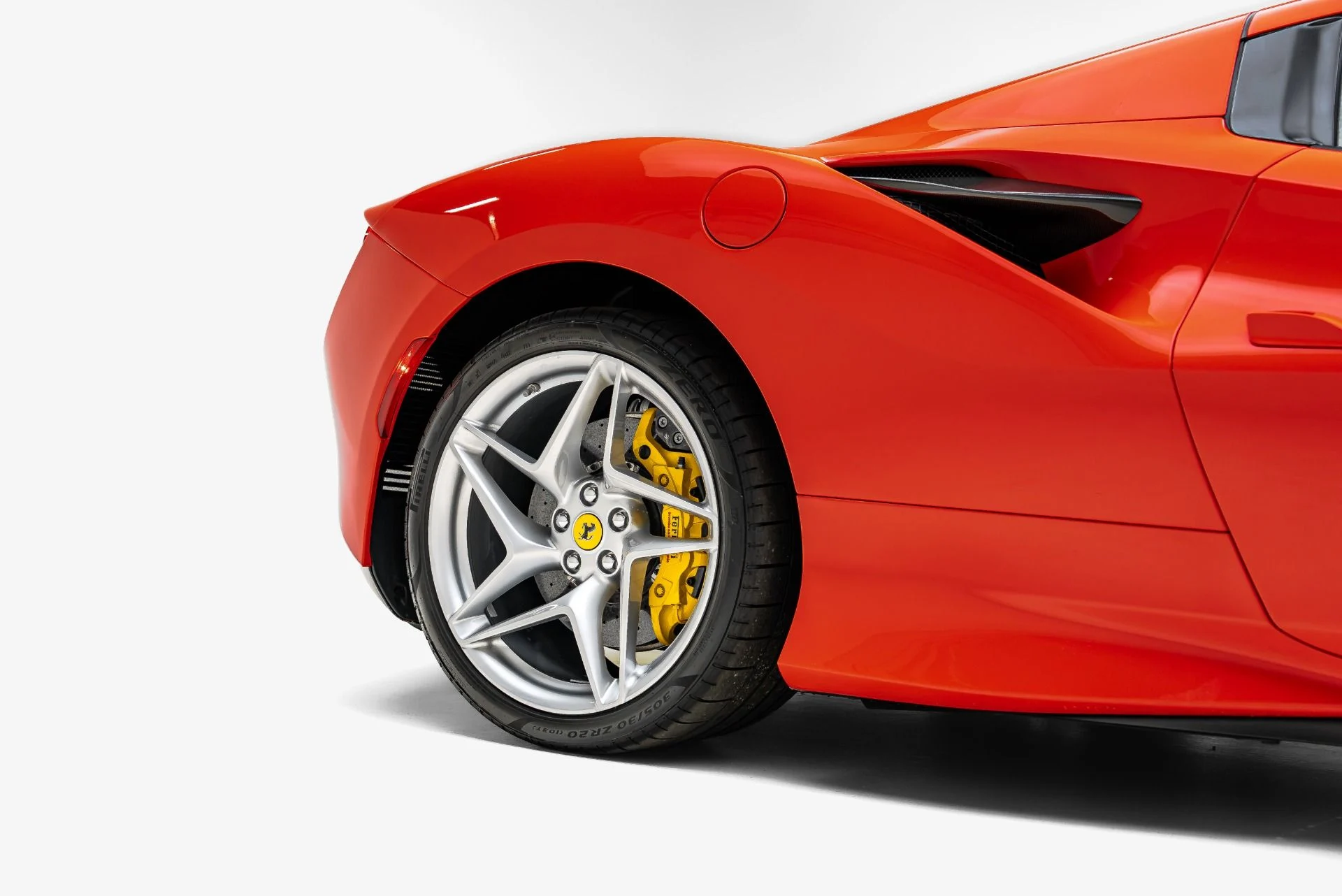 mph019_1525115839_Used_2022_Ferrari_F8_Spider_1785267051_24f913b06a
