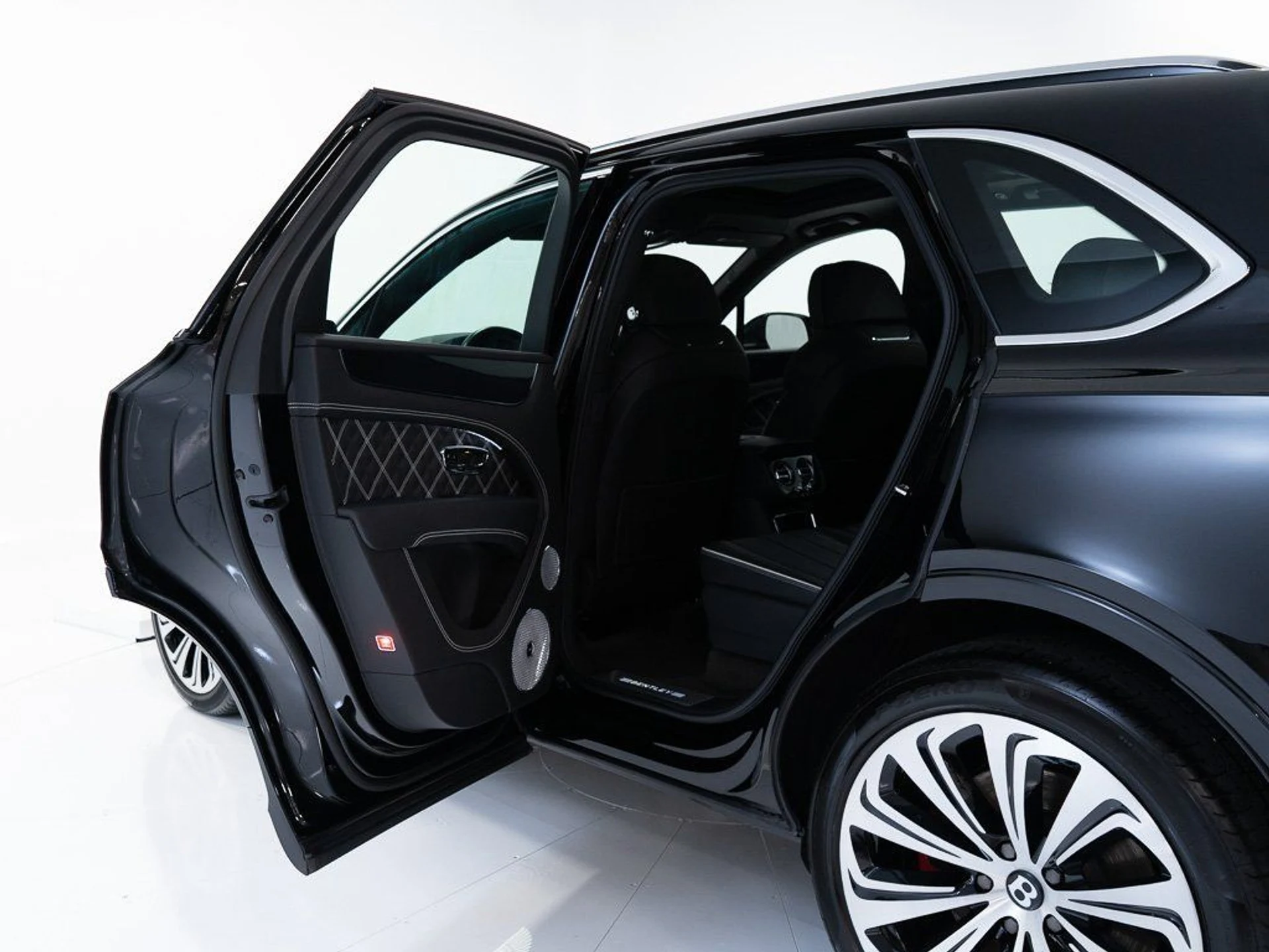 mph019_1527637145_411d899b26e643248710ae0289d49b74_9225651c81