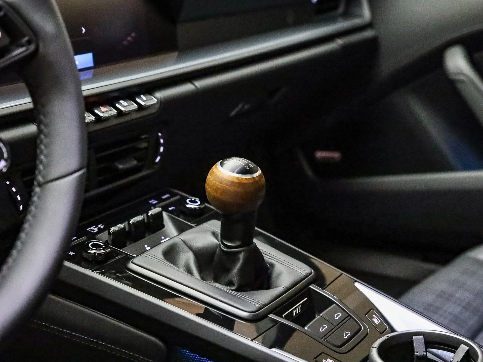 mph019_1528767907_f39c6b7f28660eca7f9055e4444128e0x_db7aa17ea3