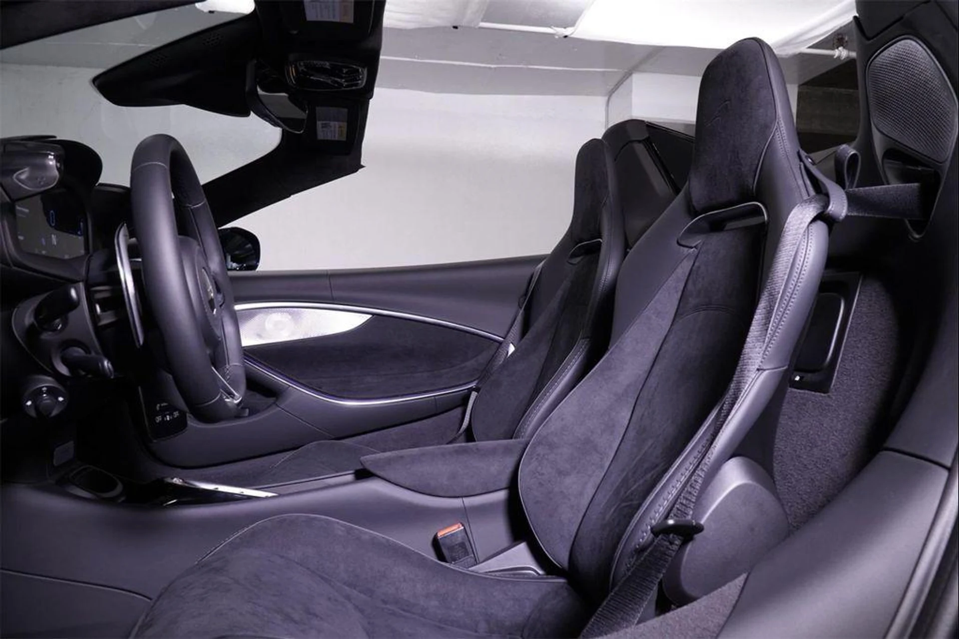 mph019_1540880653_qci7_N_Ldz1ggu_QE_Cb9_Fb4_Up_qm_BU_55ed2a9ef5