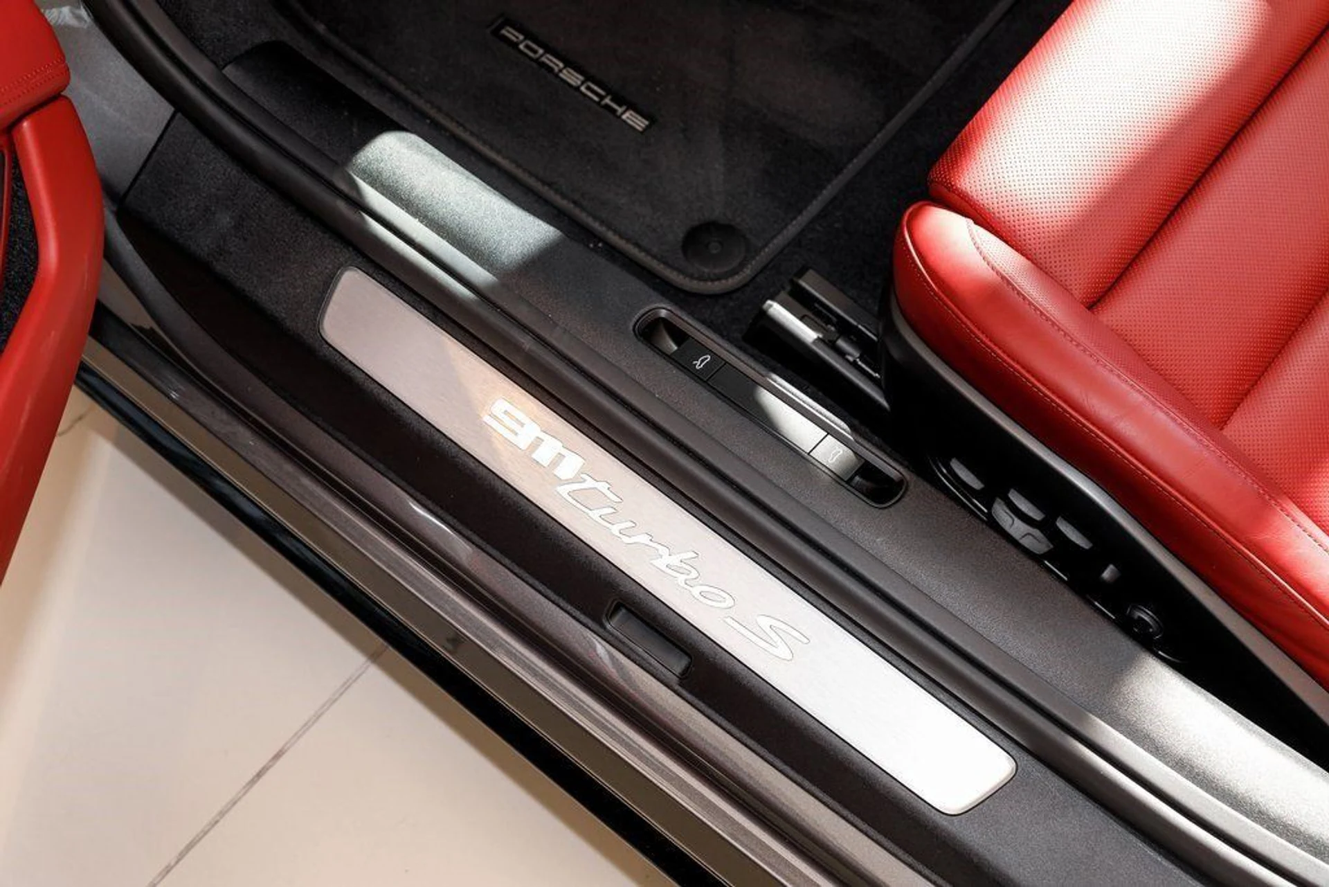 mph019_1541881278_1c87b8538f520e091636c99a2bc6b007_2b33b3a805