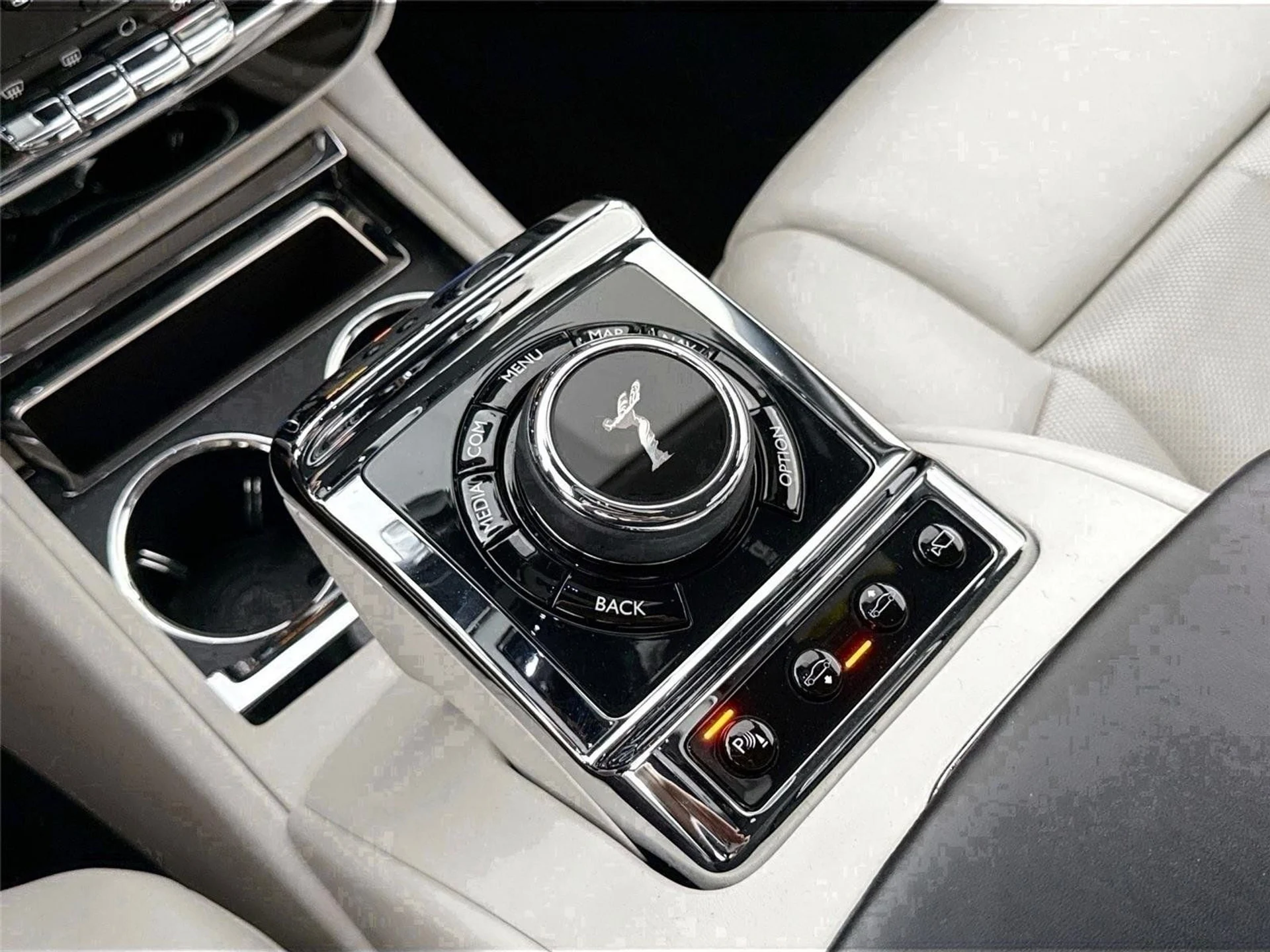 mph019_1544318125_b70046d8f2daa1ea201cfd33784c8940_ee14a4b7f4