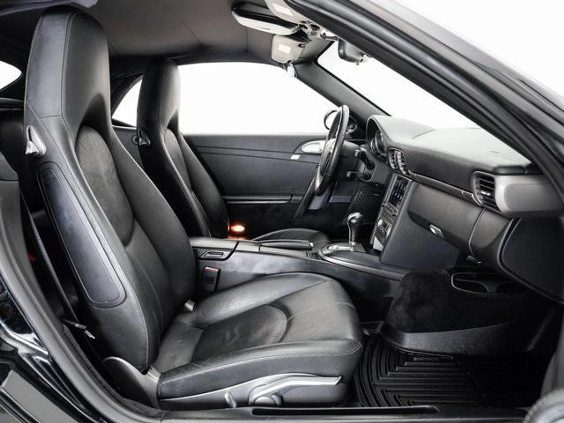 mph019_1546231678_Q63ae_NMG_3_IL_1wg_Zpp_Qy_Lcalr_YLI_613b954434