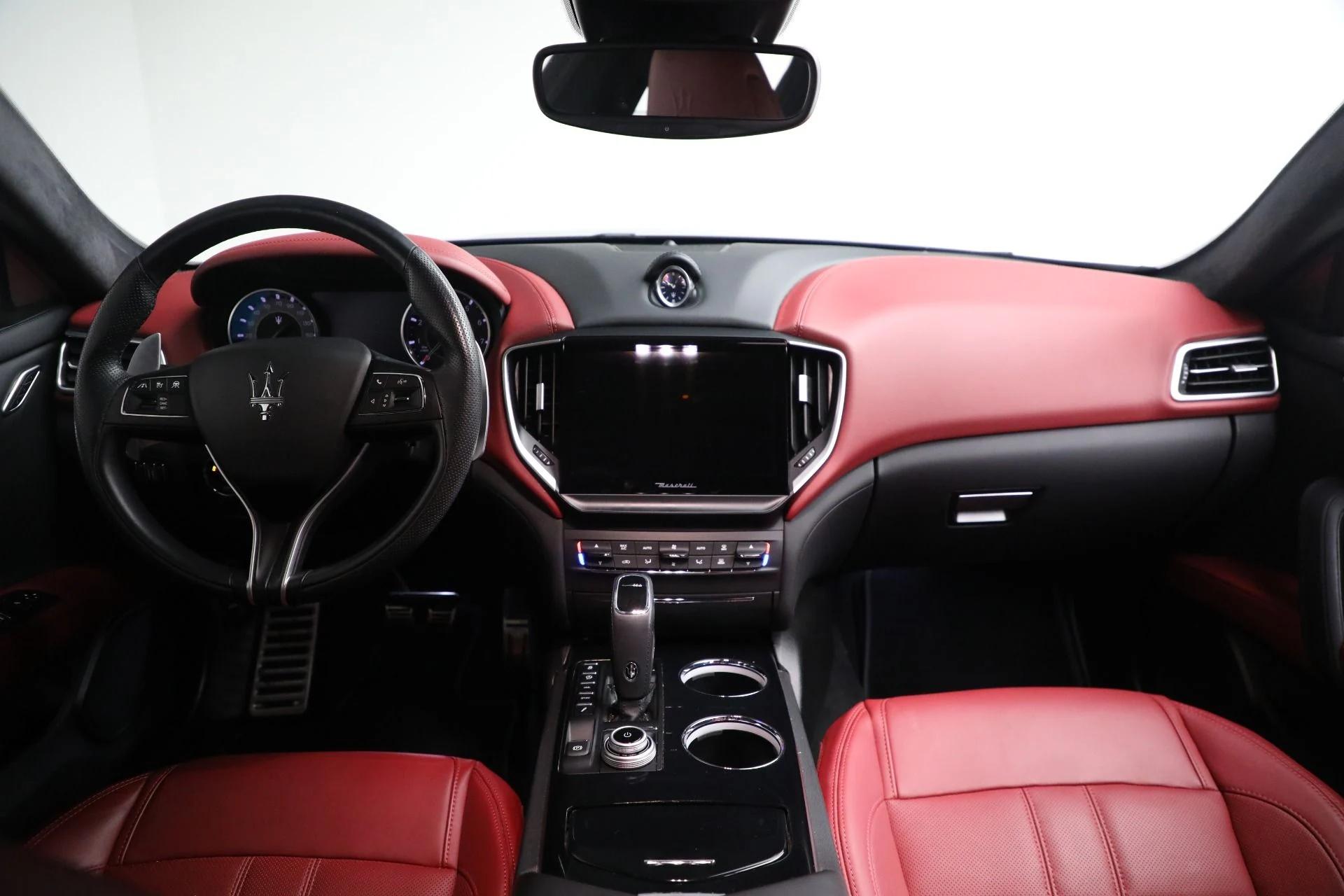 mph019_1547179997_Used_2022_Maserati_Ghibli_Modena_Q4_a55257e722