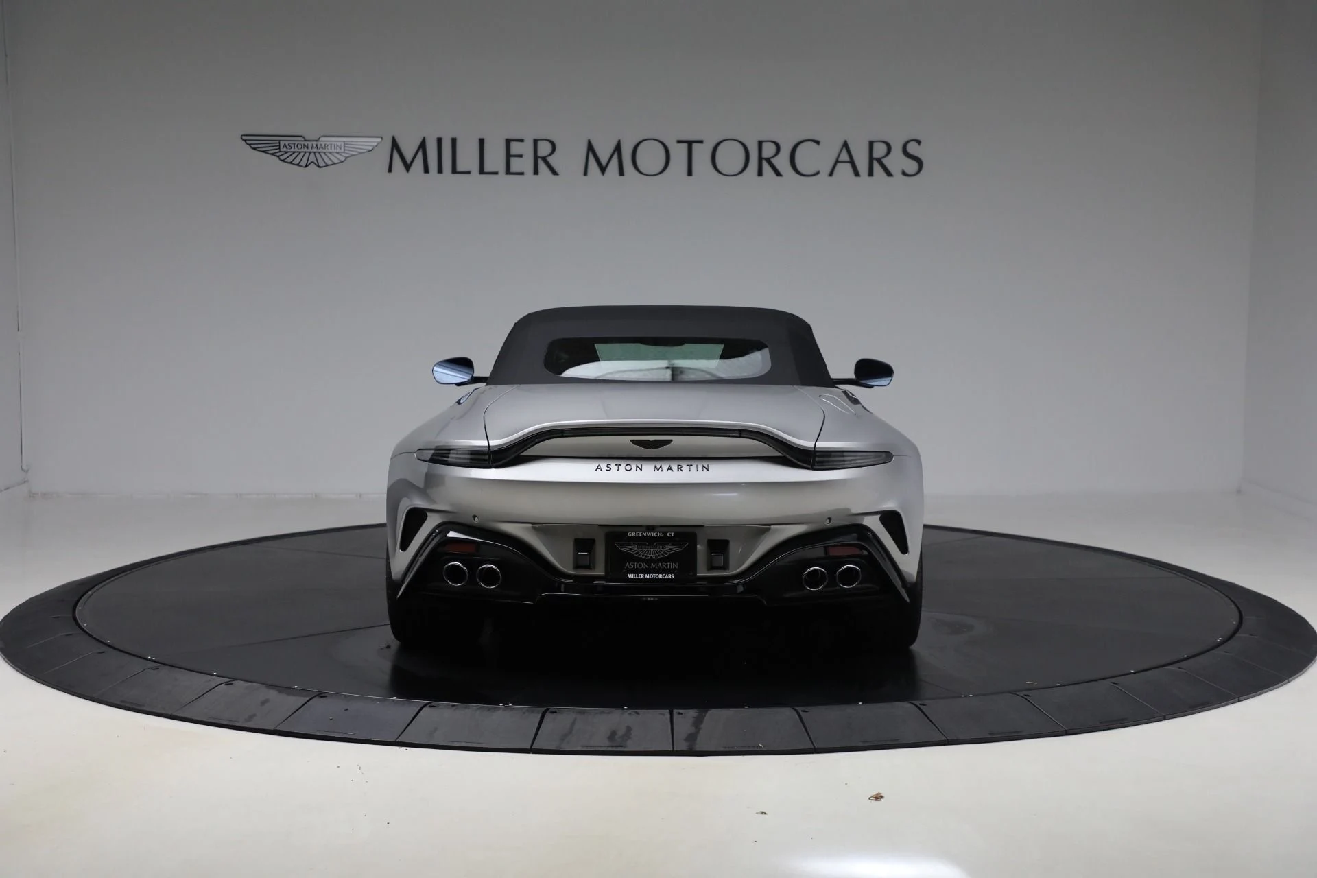 mph019_1548840550_New_2026_Aston_Martin_Vantage_Roadster_1762286648_949294f440