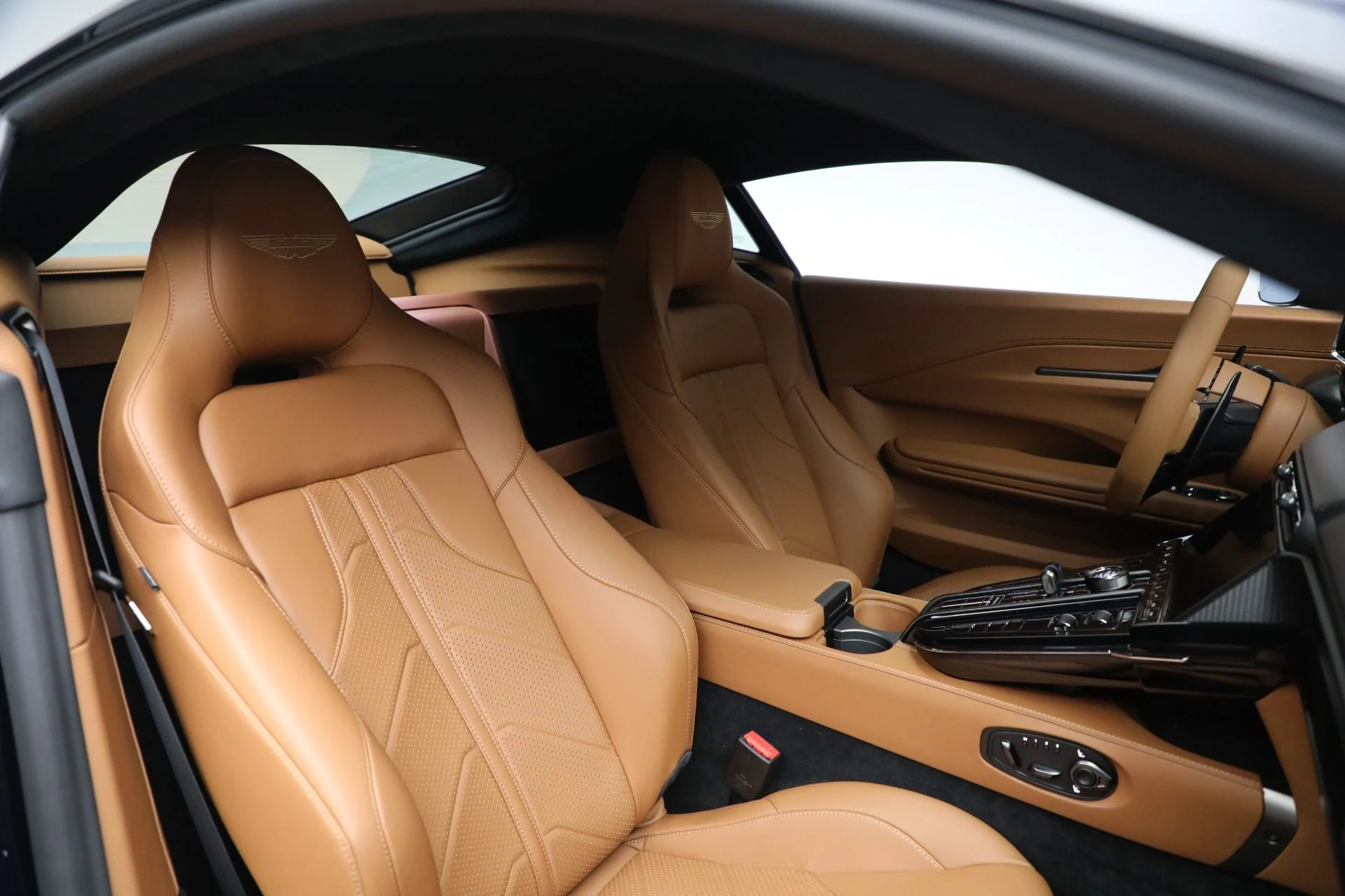 mph019_1556927401_New_2026_Aston_Martin_Vantage_03567a291d