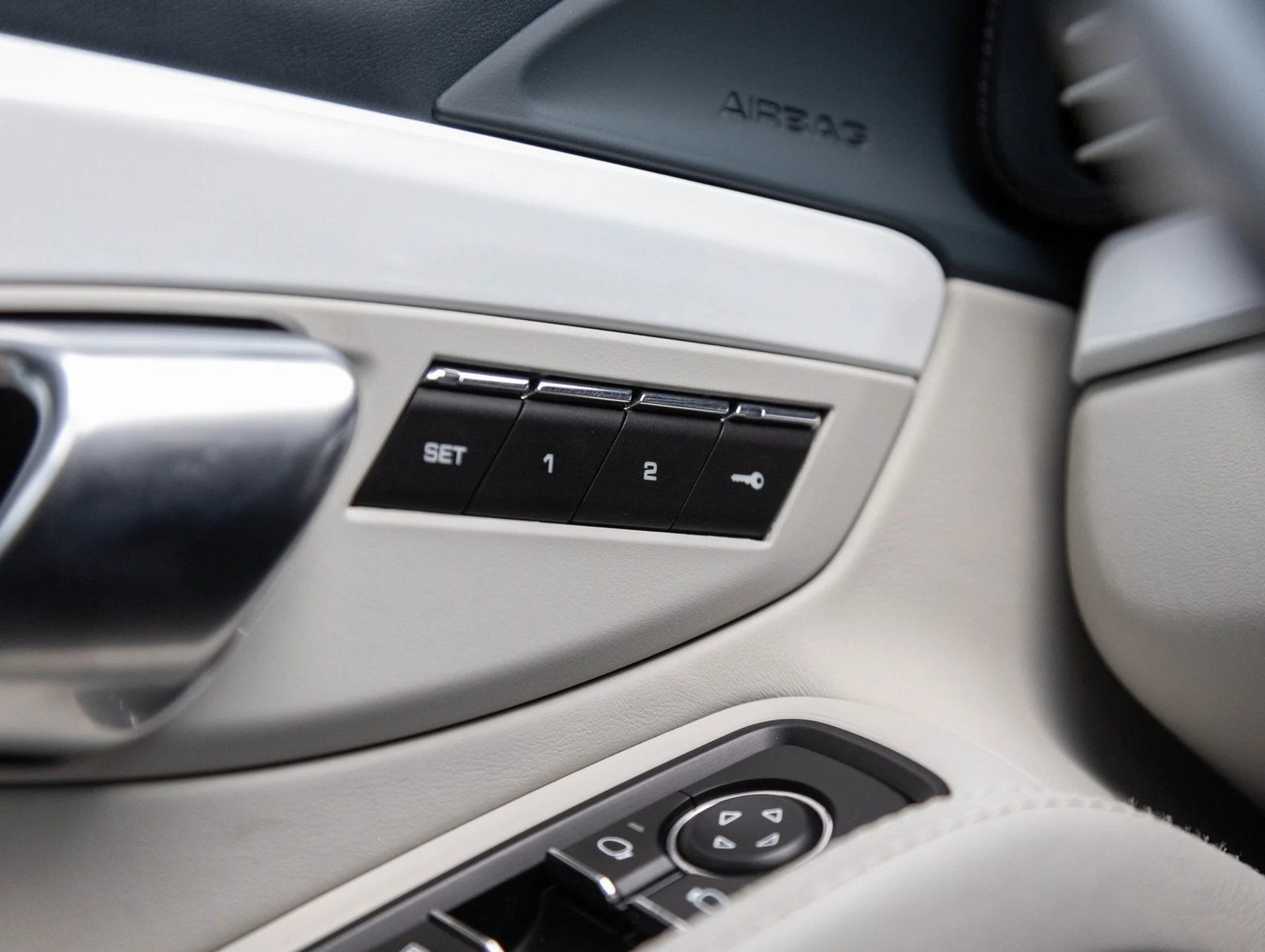 mph019_156141521_20_6277501d99