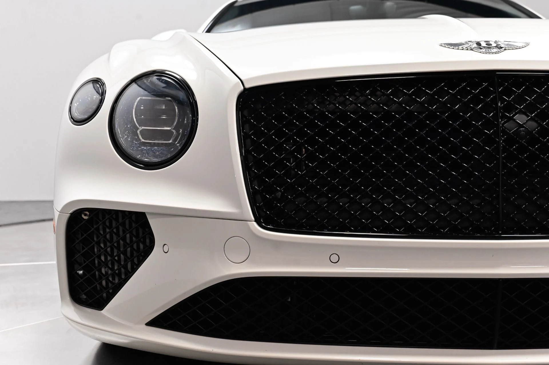 mph019_1562392595_Used_2020_Bentley_Continental_GT_V8_1792005832_353ee66bb2