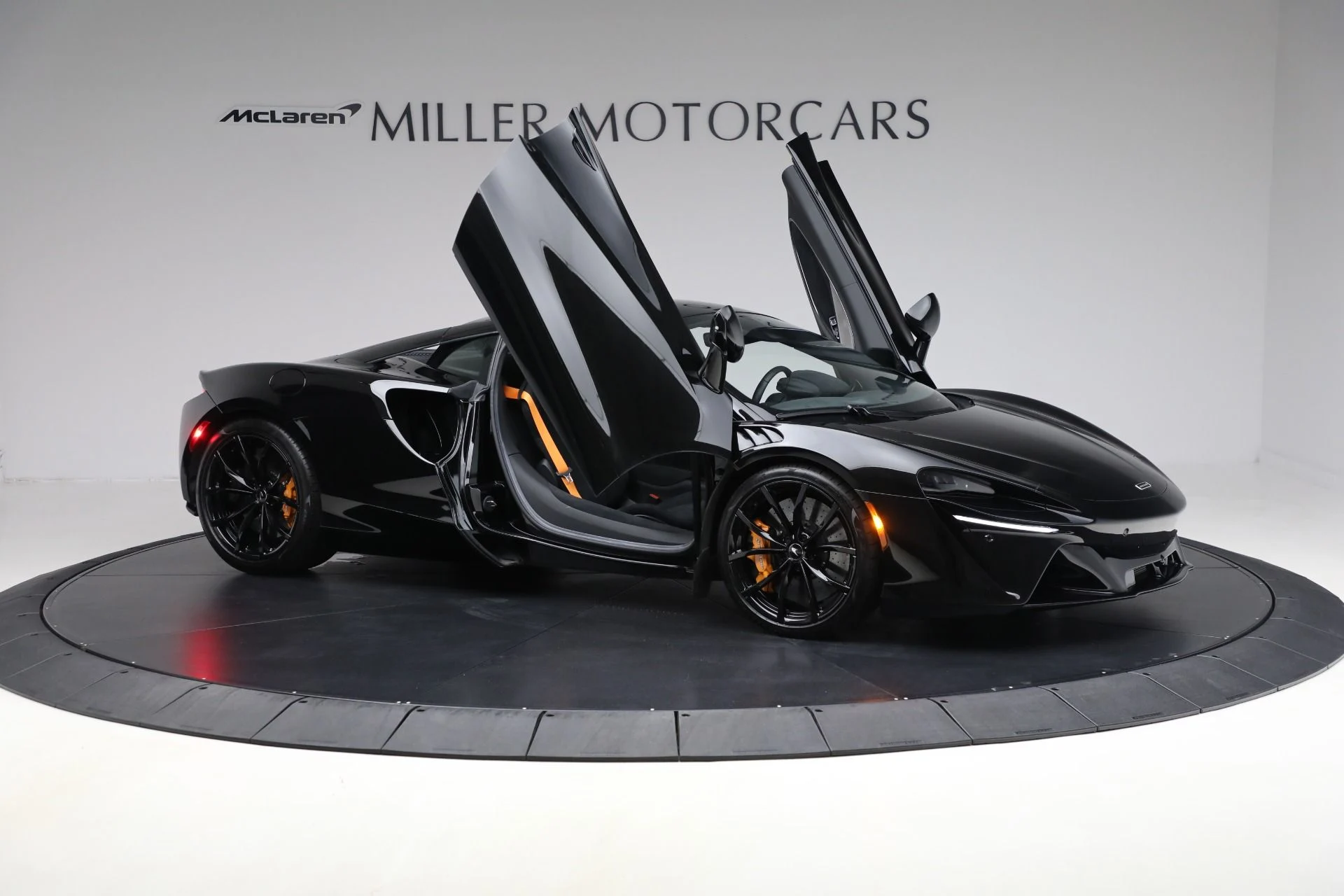 mph019_1565464963_Used_2023_Mc_Laren_Artura_db8b89cf77