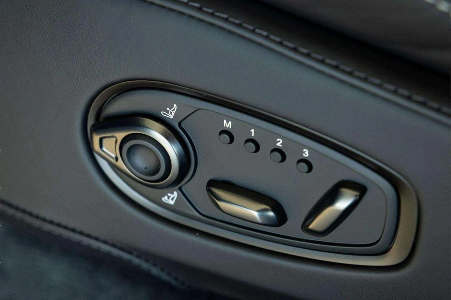 mph019_1566147530_4u_C9dzgwd_Mdl_Ay_P2_CK_Kps_VJM_1ss_88fb944581